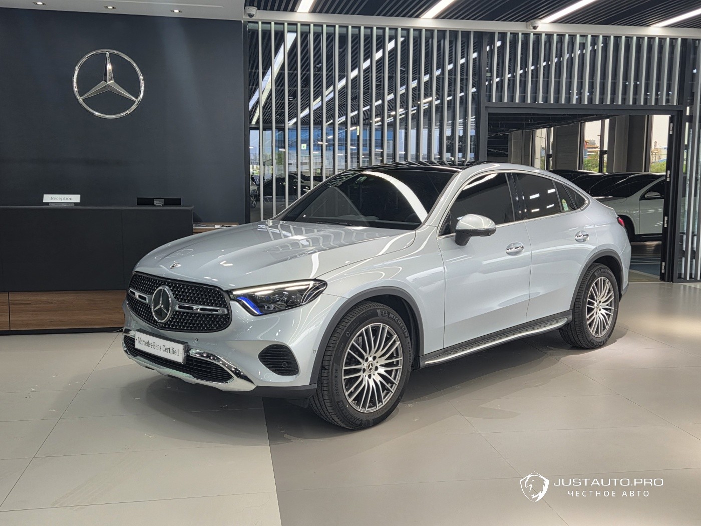 Автомобиль Mercedes-Benz GLC-Class