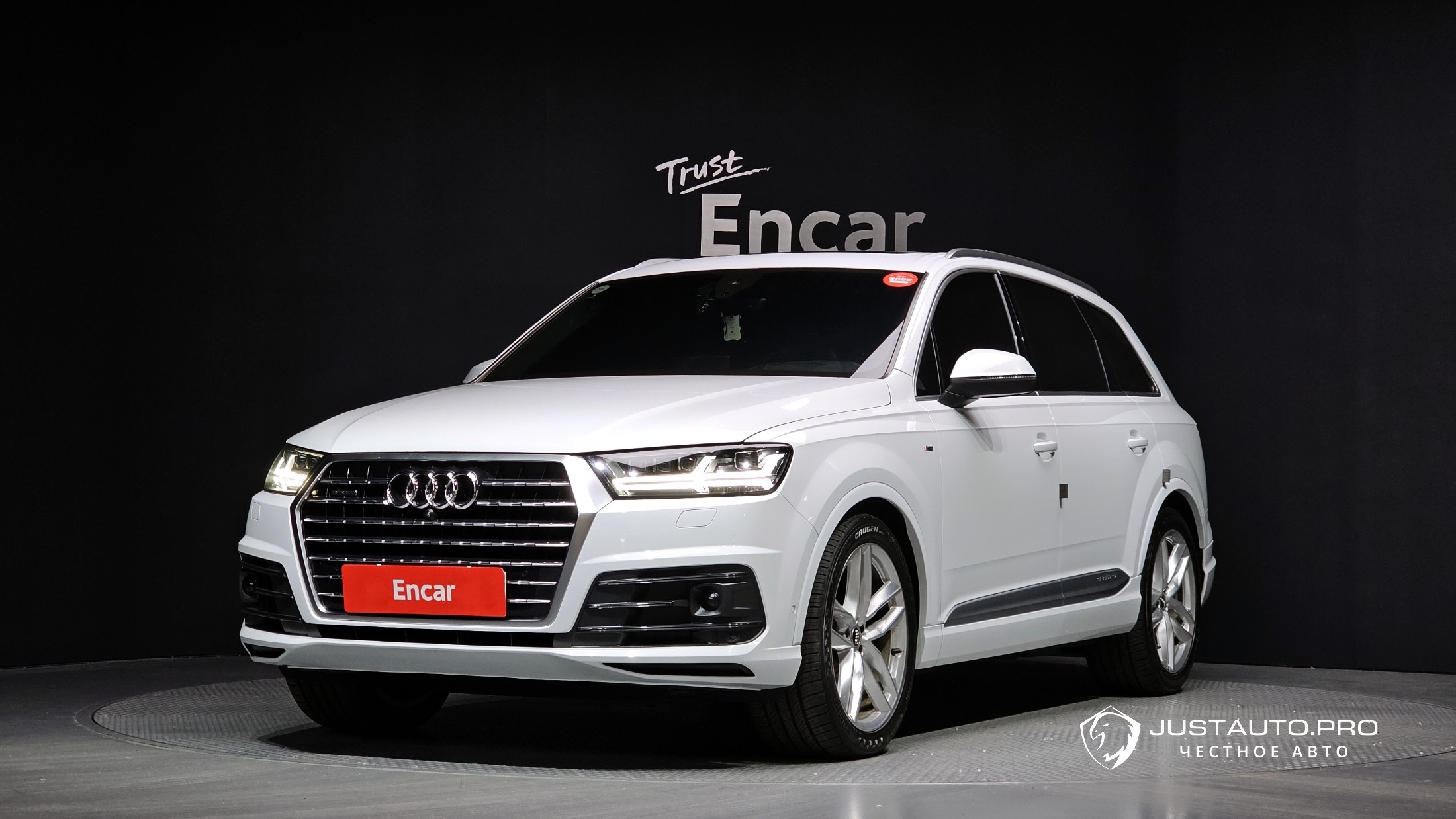Автомобиль Audi Q7