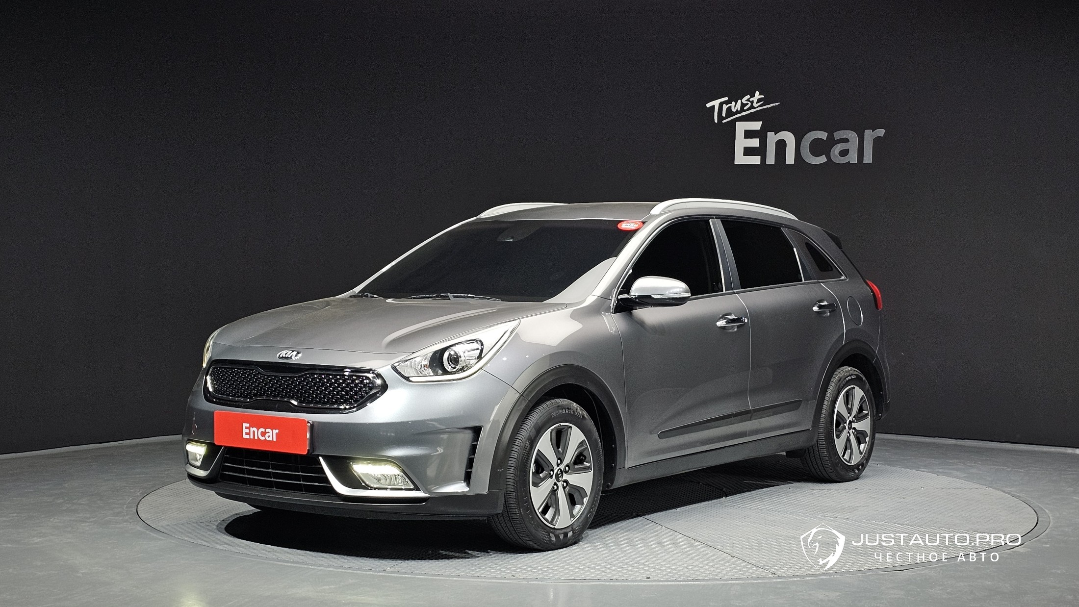 Автомобиль Kia Niro