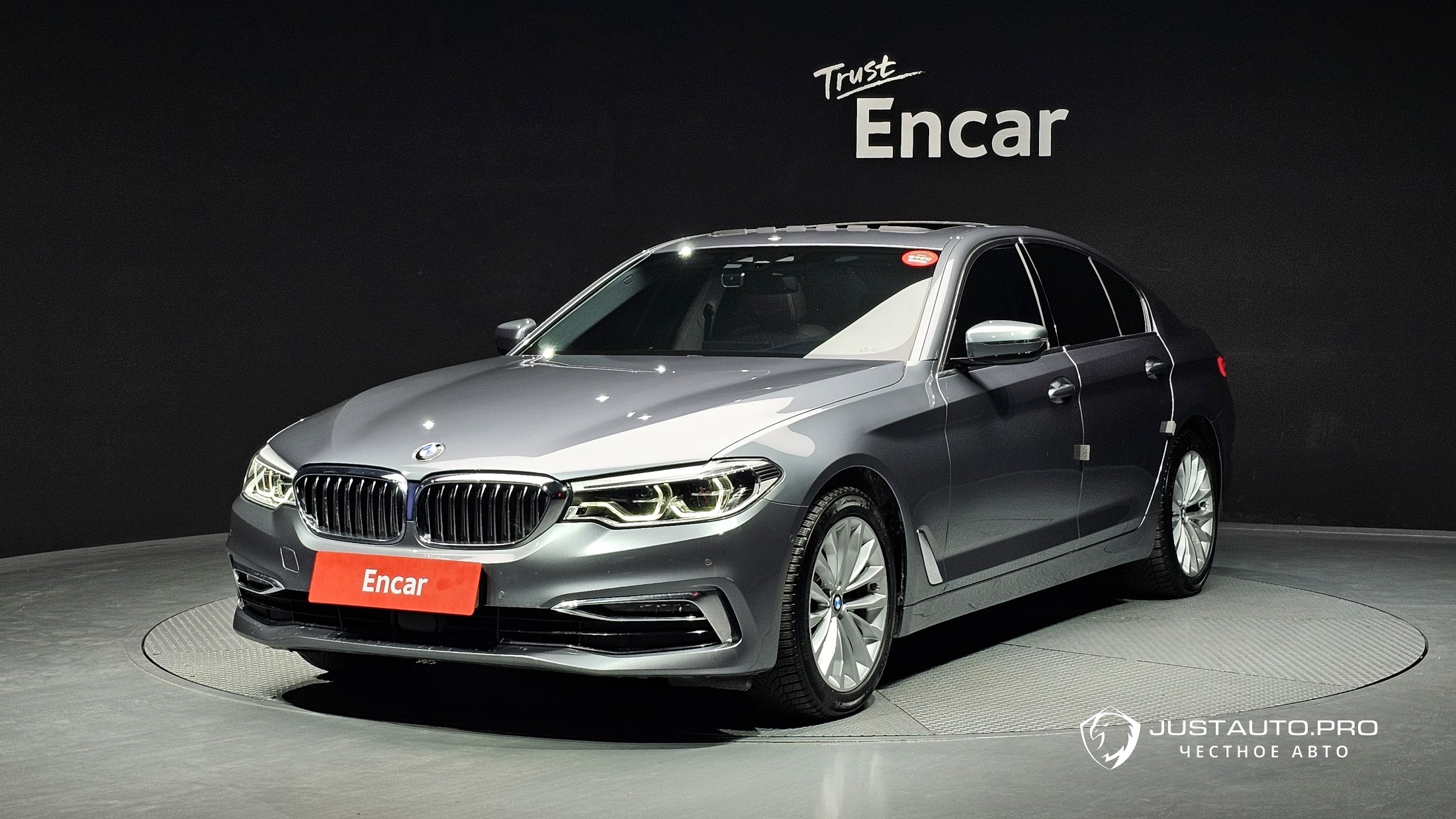 Автомобиль BMW 5-Series