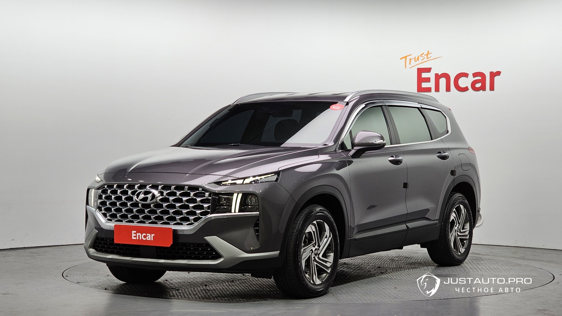 Автомобиль Hyundai Santafe