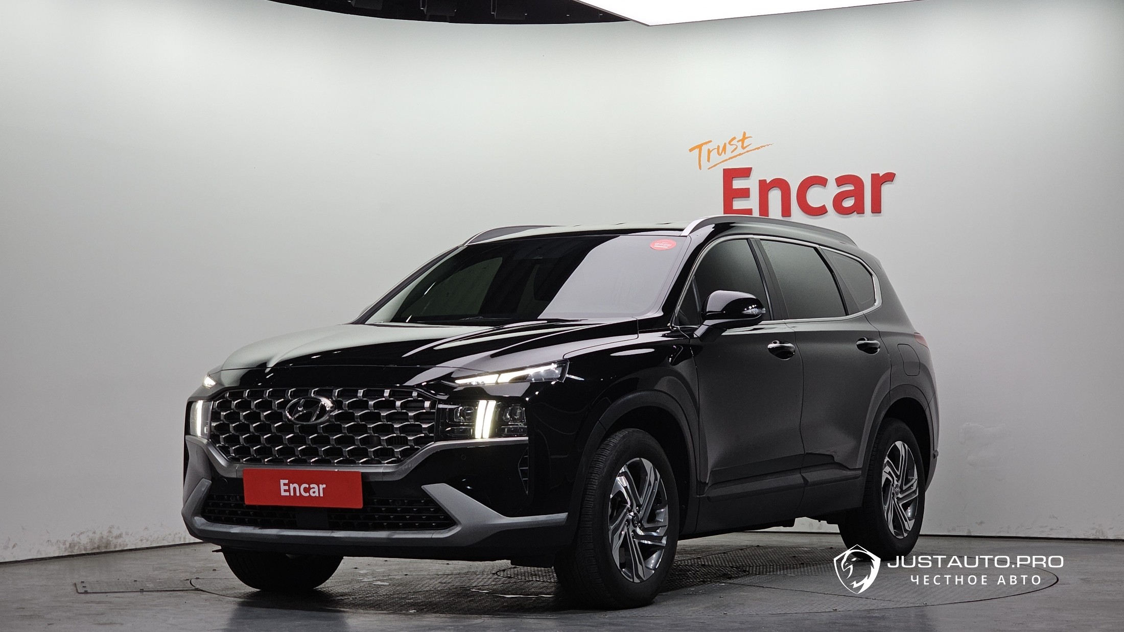 Автомобиль Hyundai Santafe