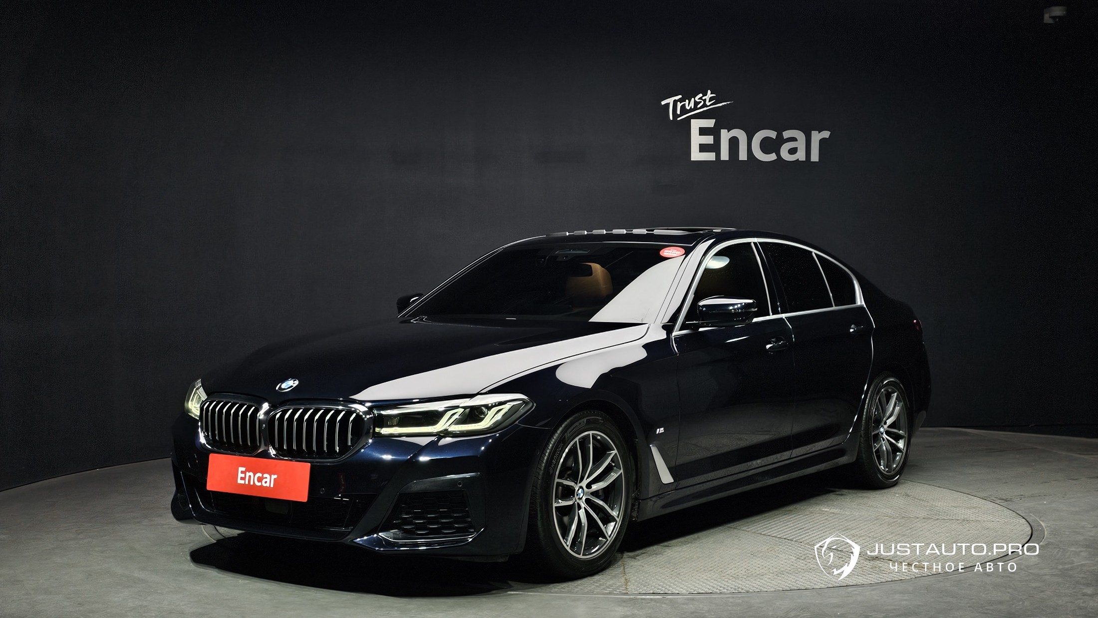 Автомобиль BMW 5-Series