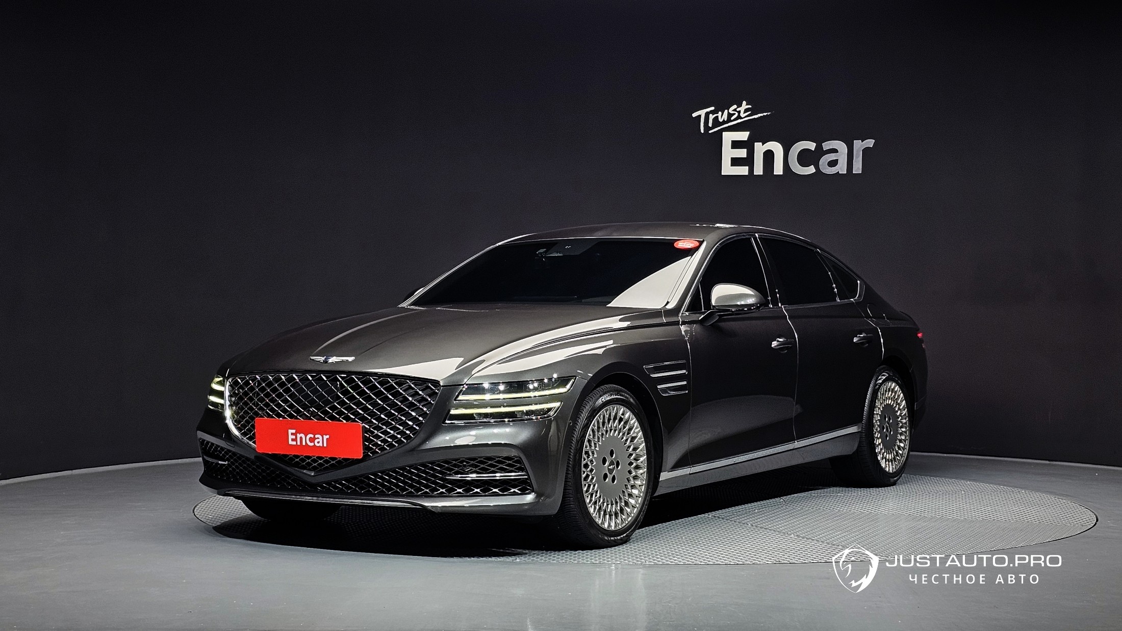 Автомобиль Genesis G80