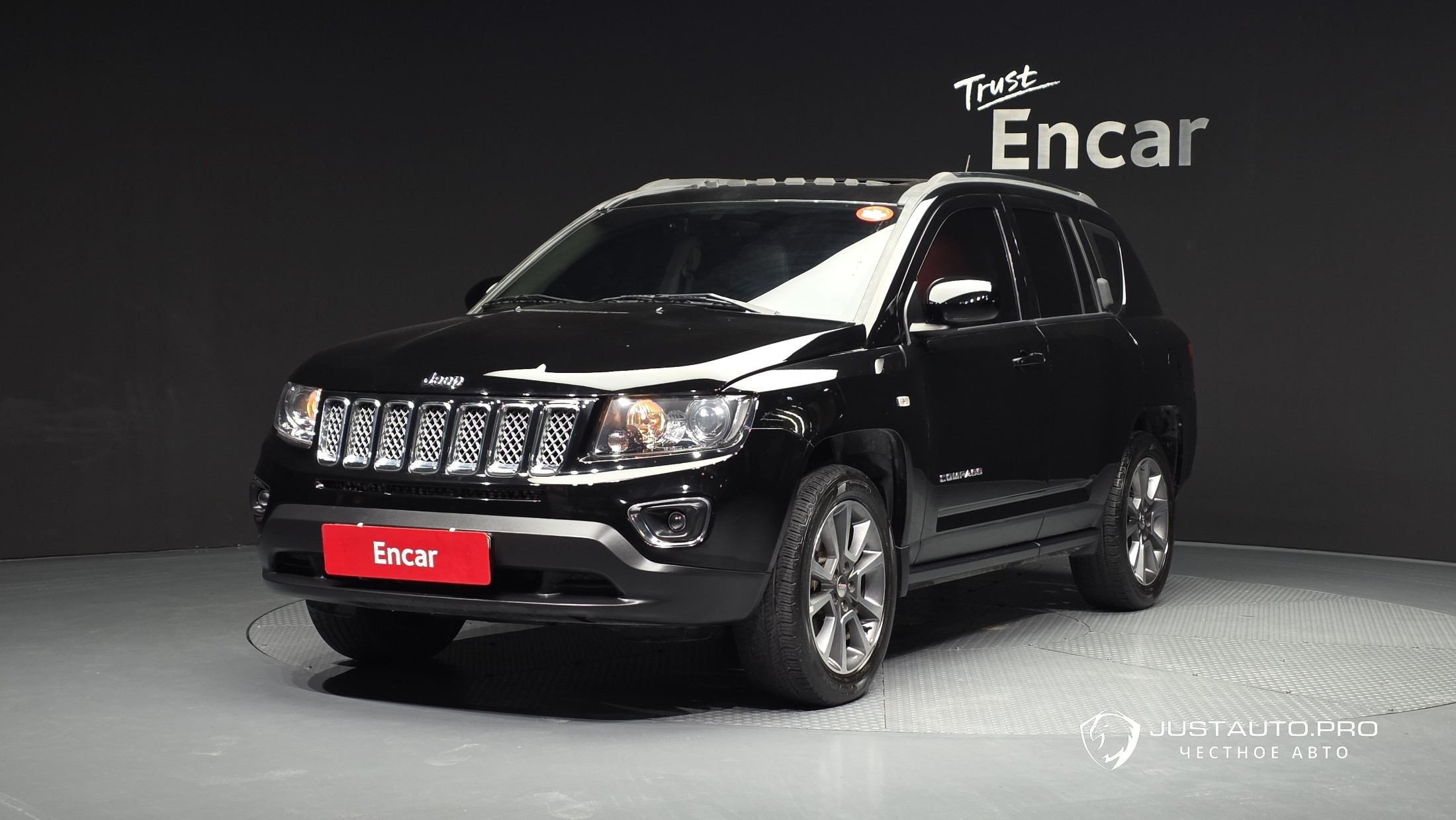 Автомобиль Jeep Compass
