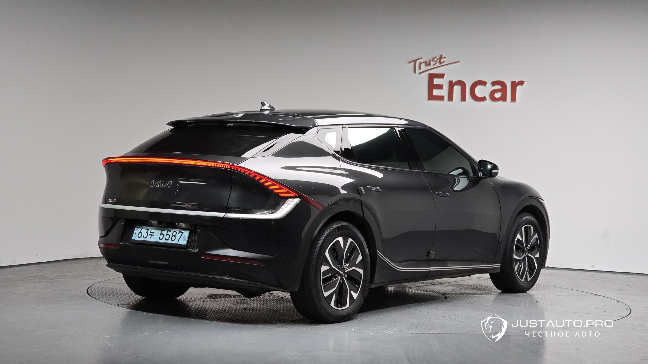 Автомобиль Kia EV6