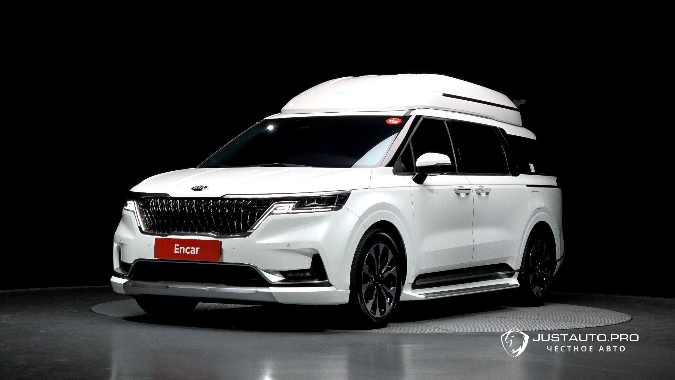 Автомобиль Kia Canival