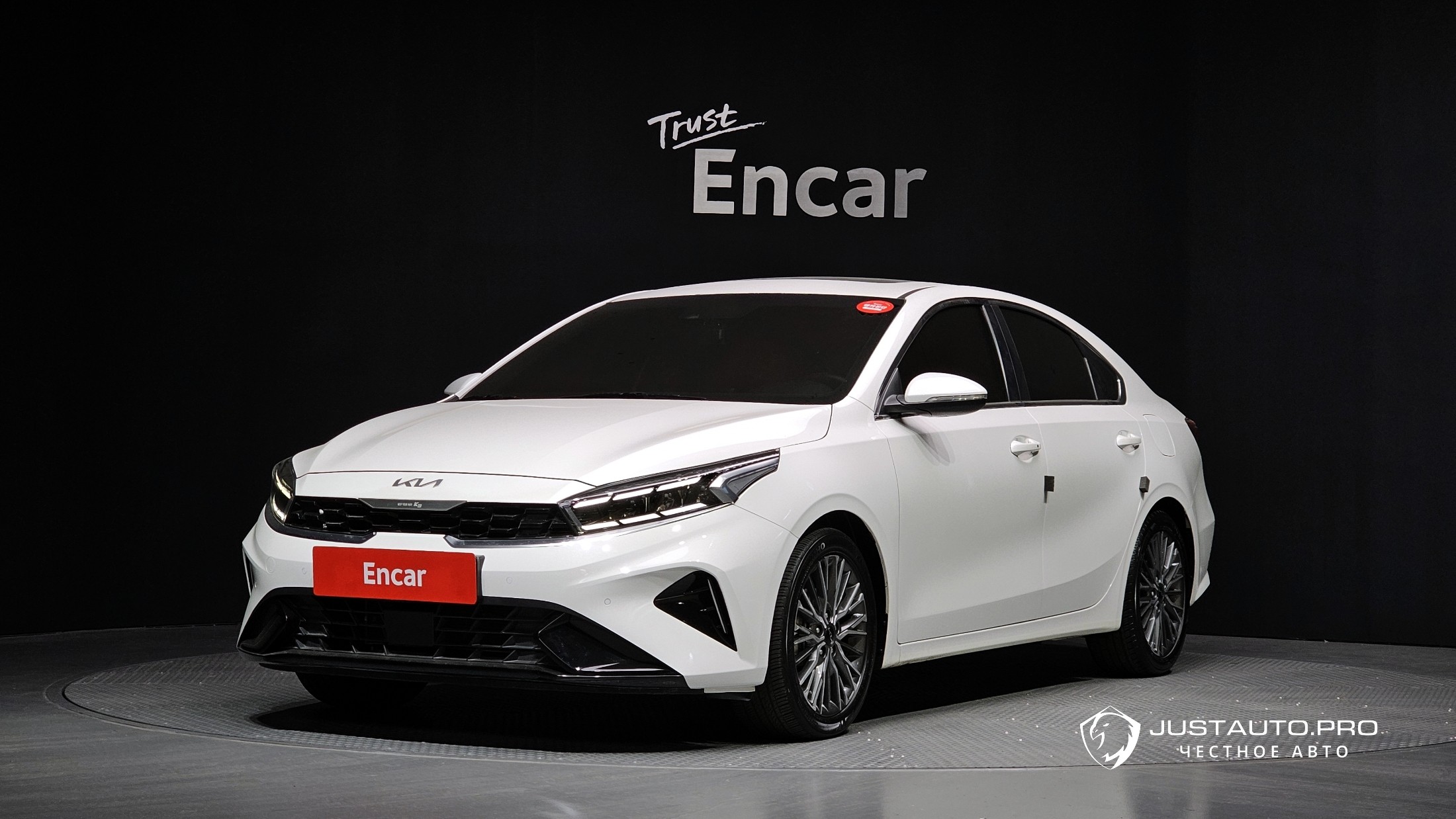 Автомобиль Kia K3