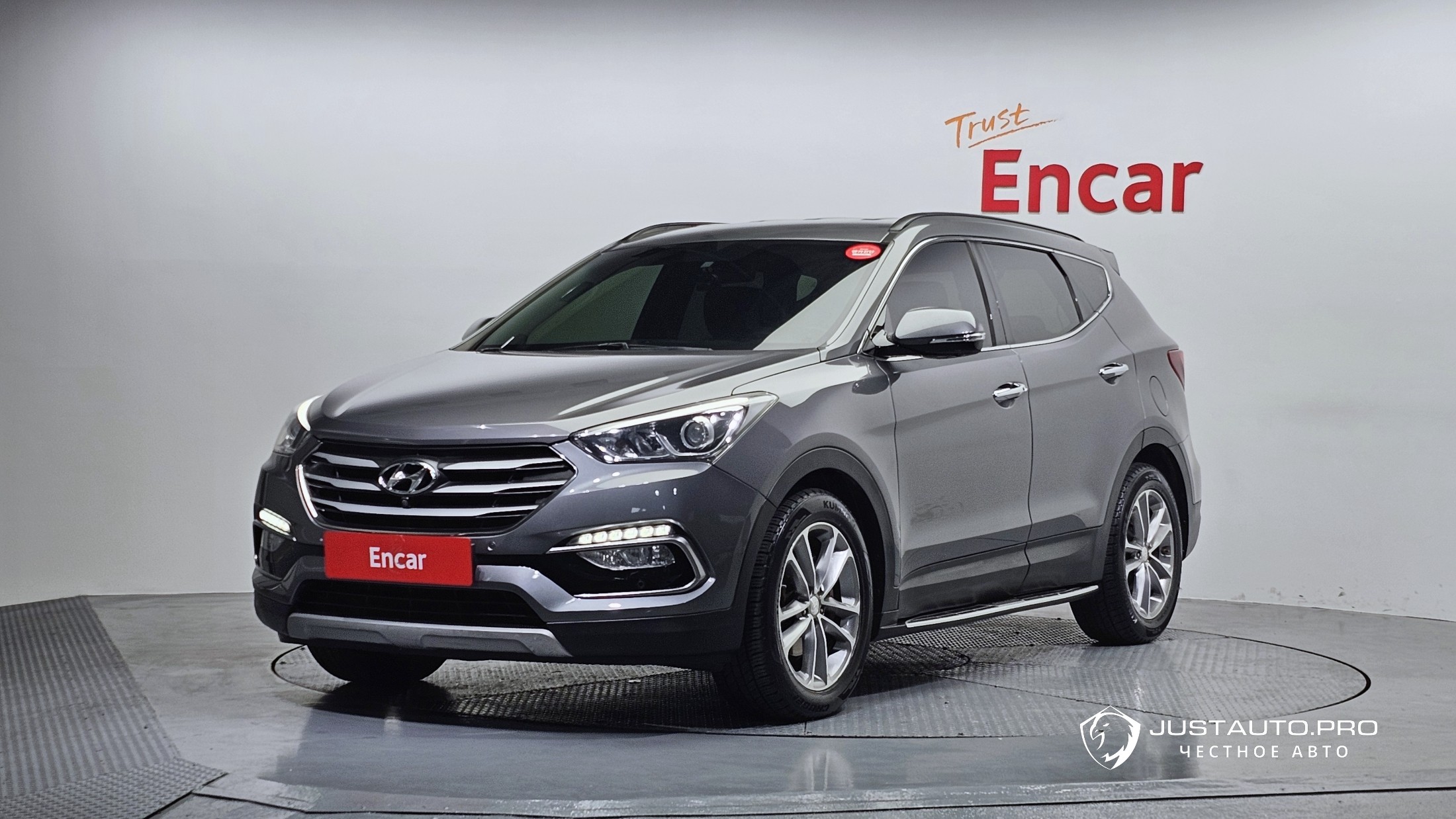 Автомобиль Hyundai Santafe