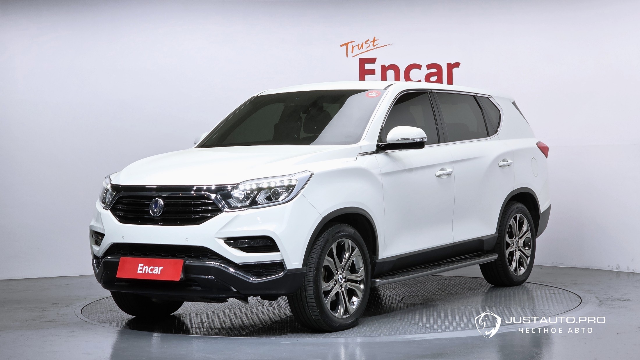 Автомобиль KG_Mobility_Ssangyong Rexton