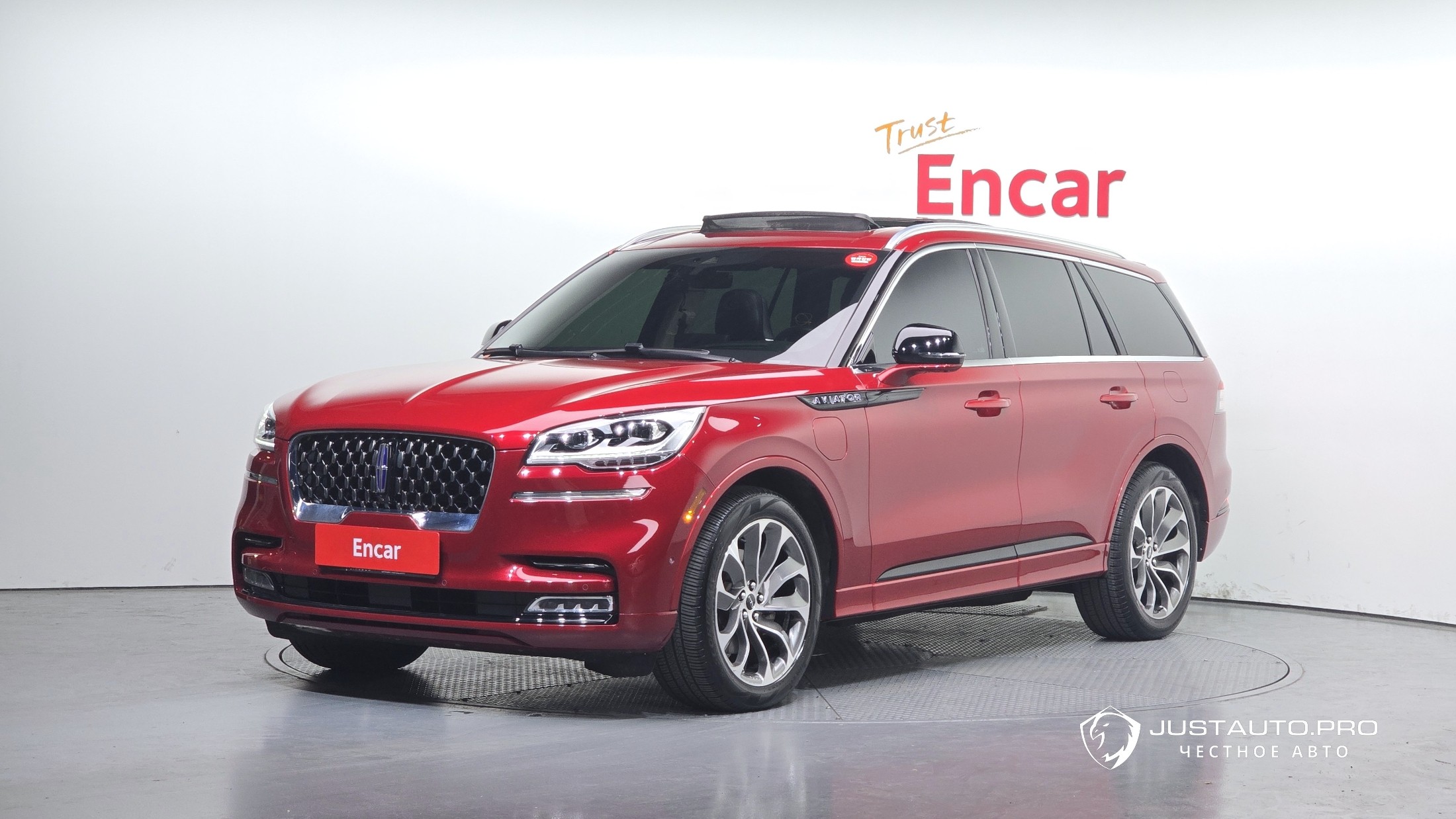 Автомобиль Lincoln Aviator