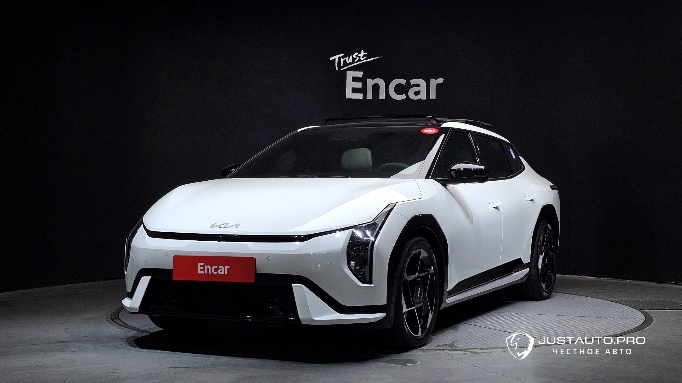 Автомобиль Kia EV4