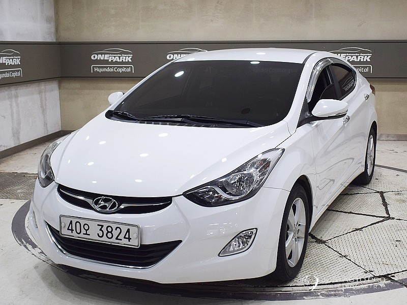 Автомобиль Hyundai AVANTE