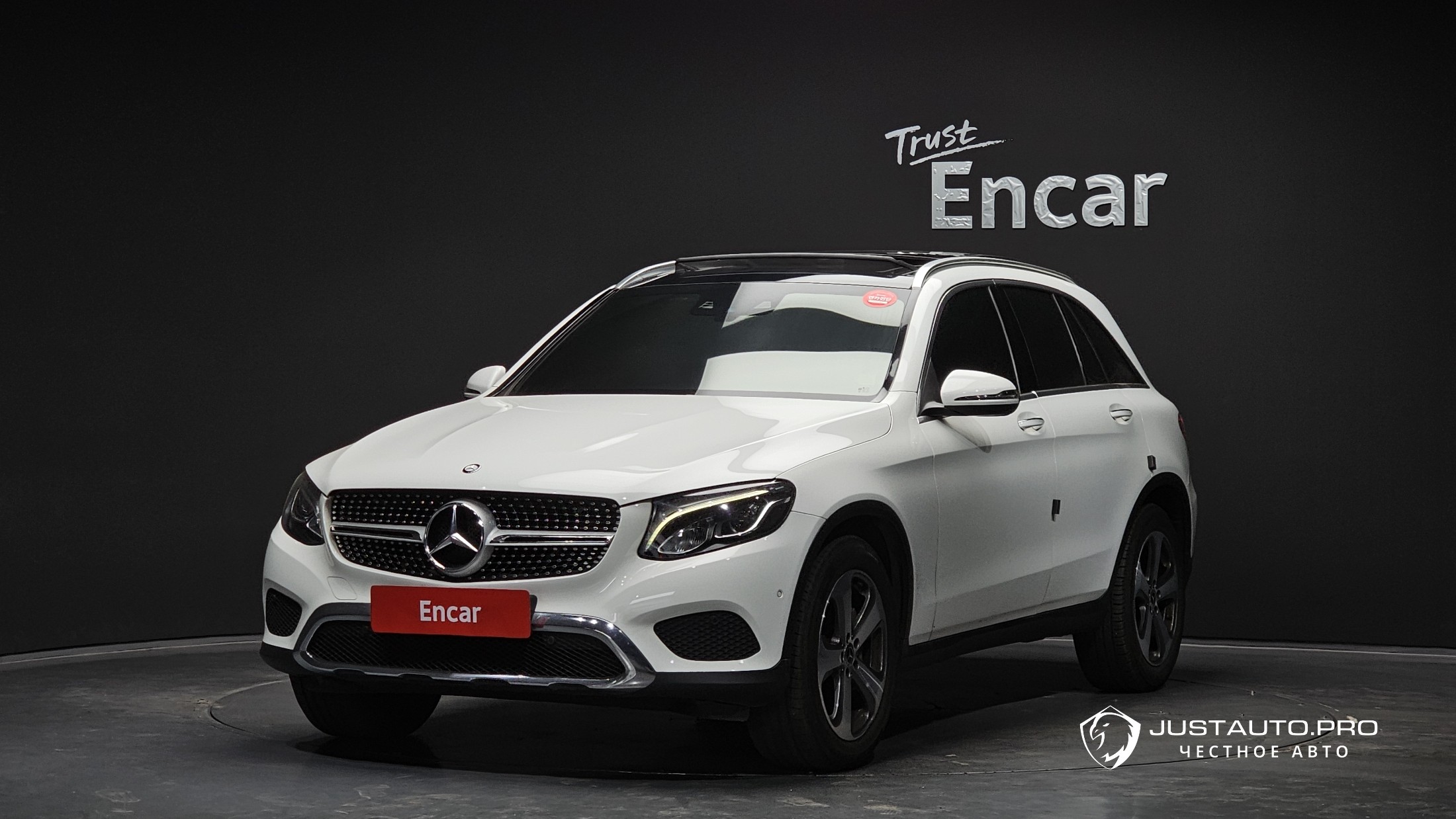 Автомобиль Mercedes-Benz GLC-Class