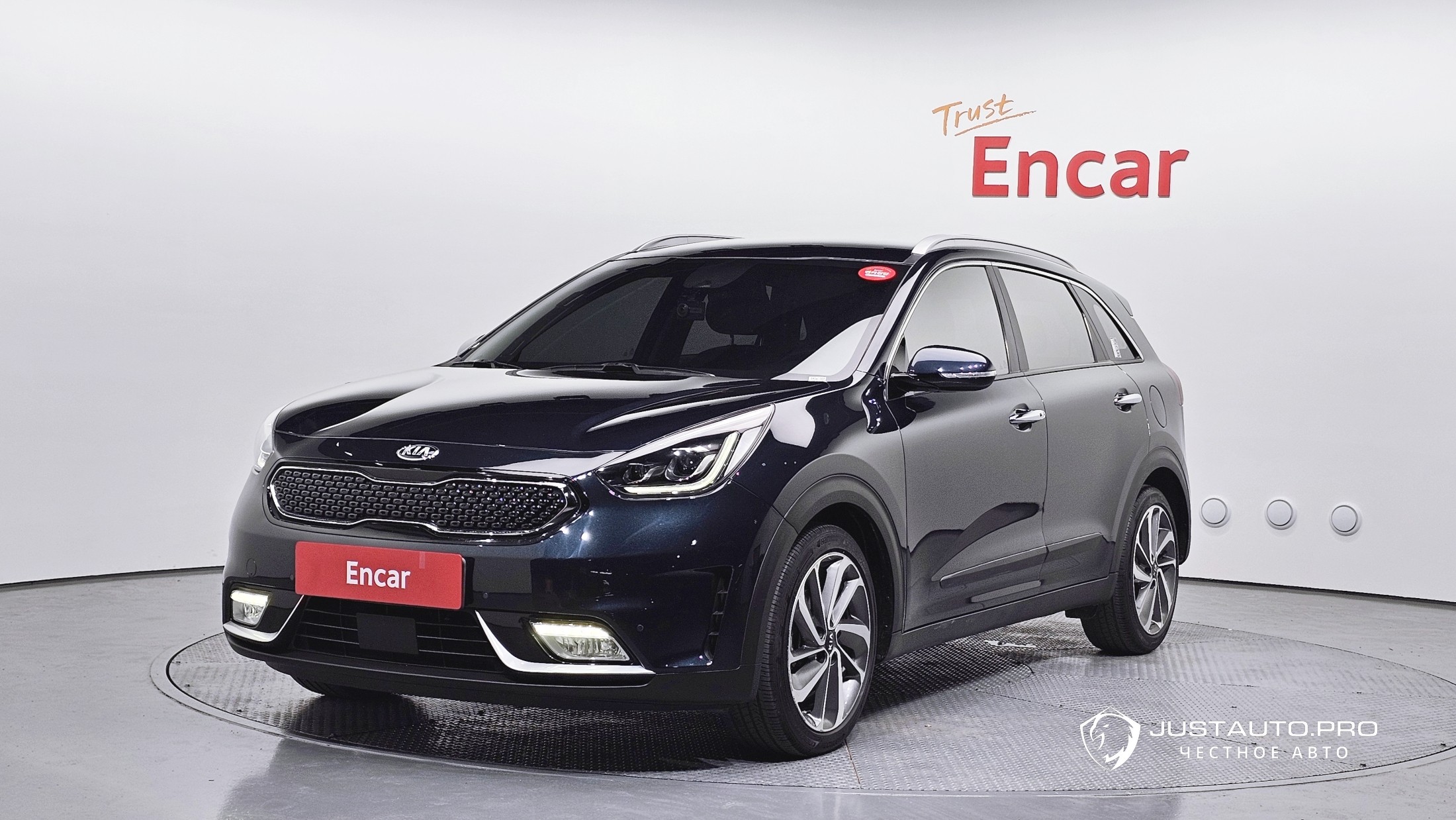 Автомобиль Kia Niro