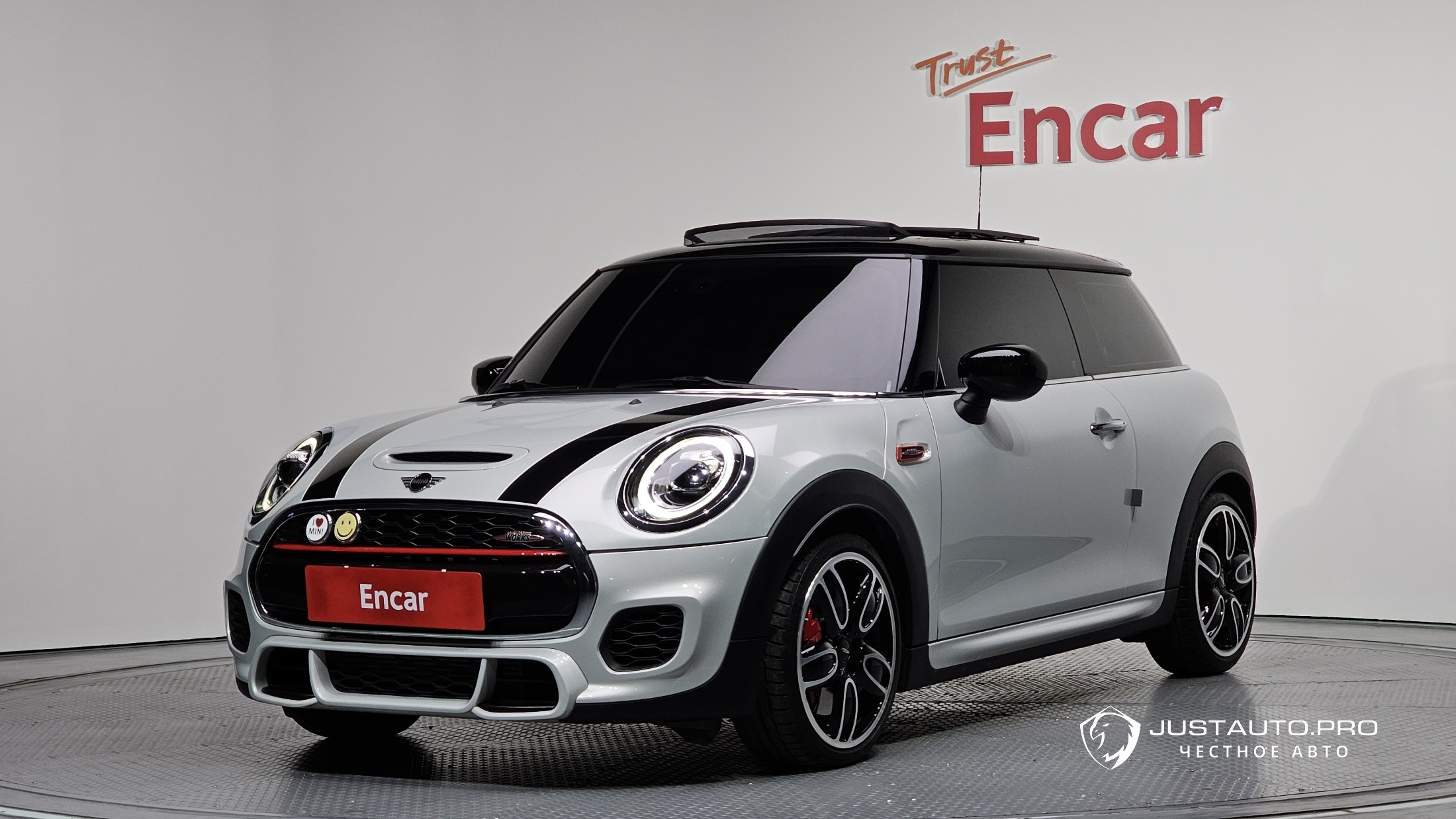 Автомобиль Mini Cooper