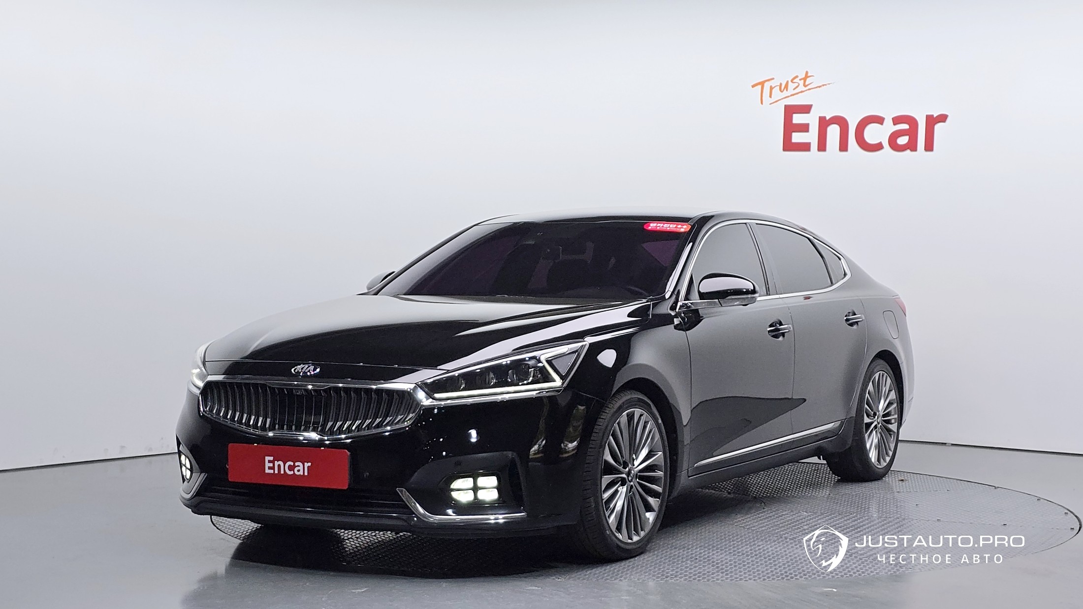 Автомобиль Kia K7