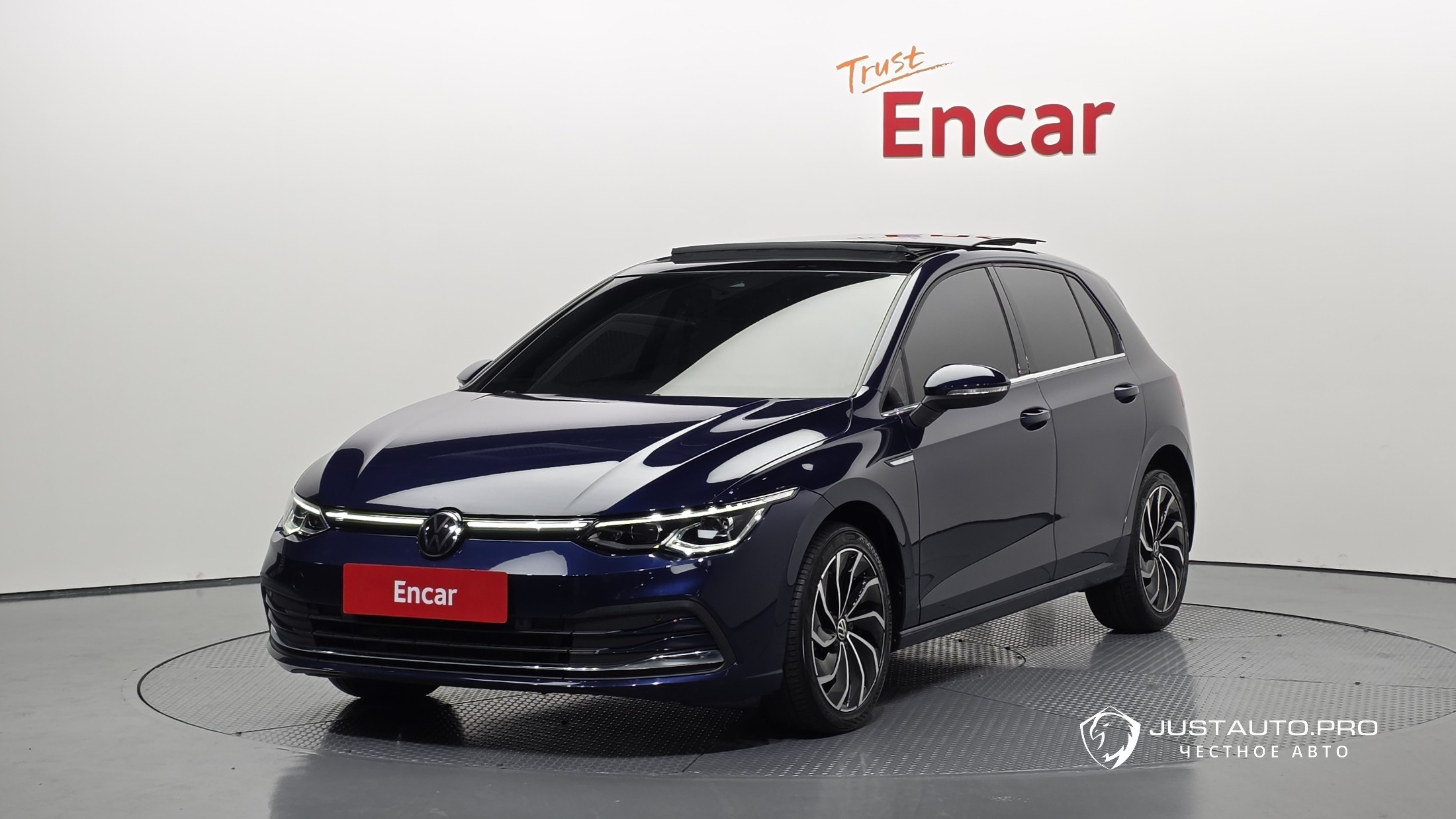 Автомобиль Volkswagen Golf