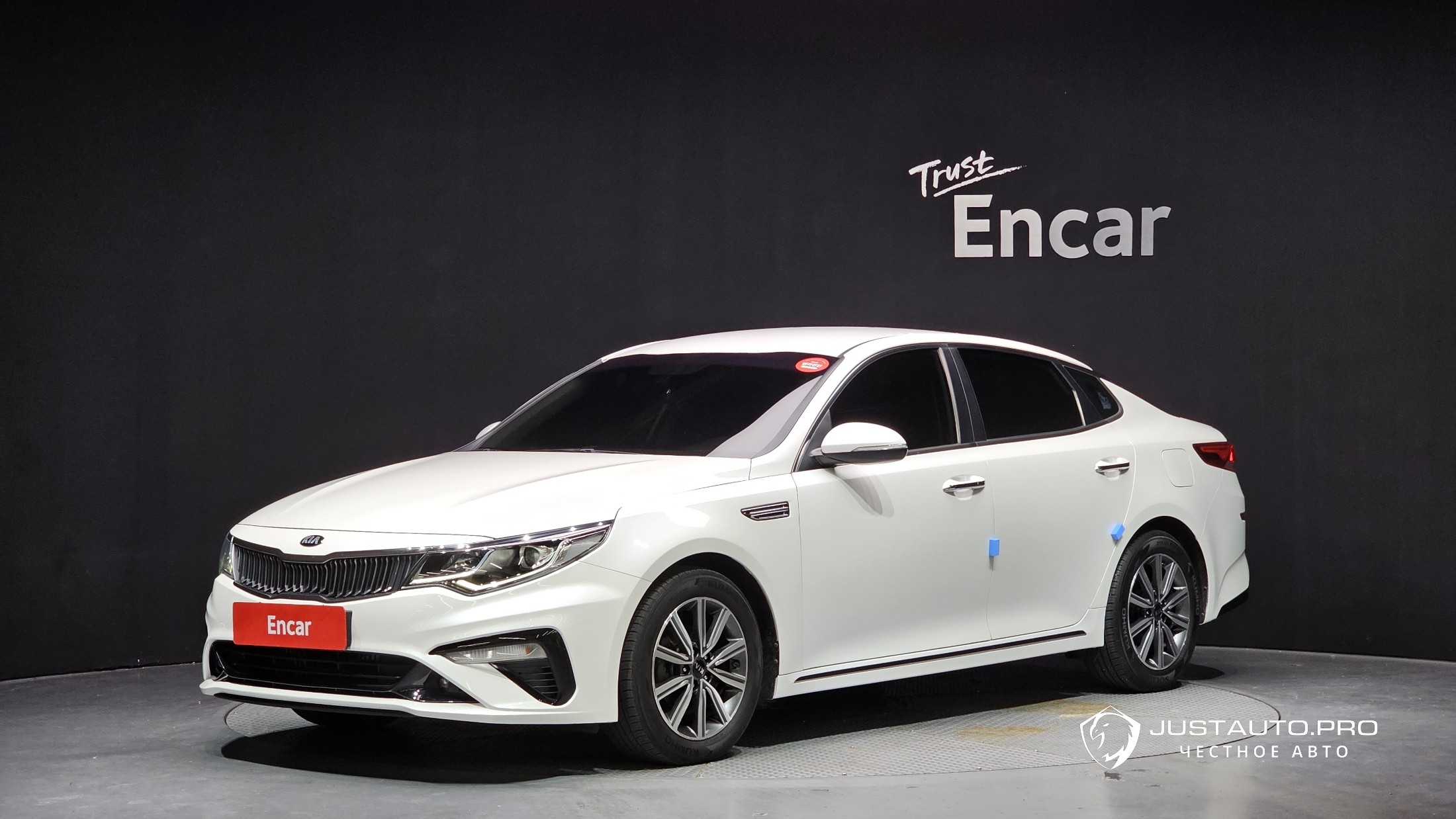 Автомобиль Kia K5