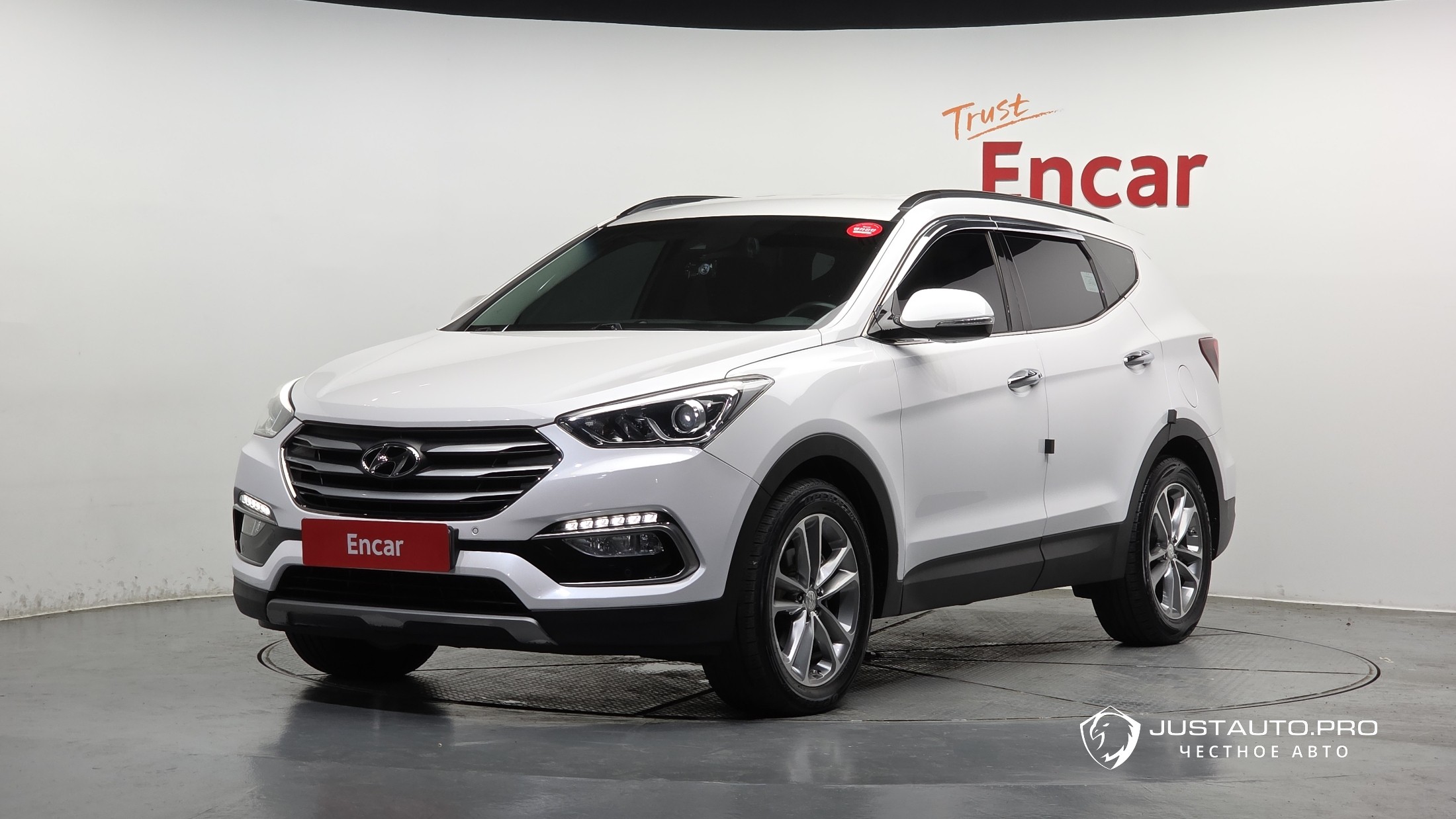 Автомобиль Hyundai Santafe