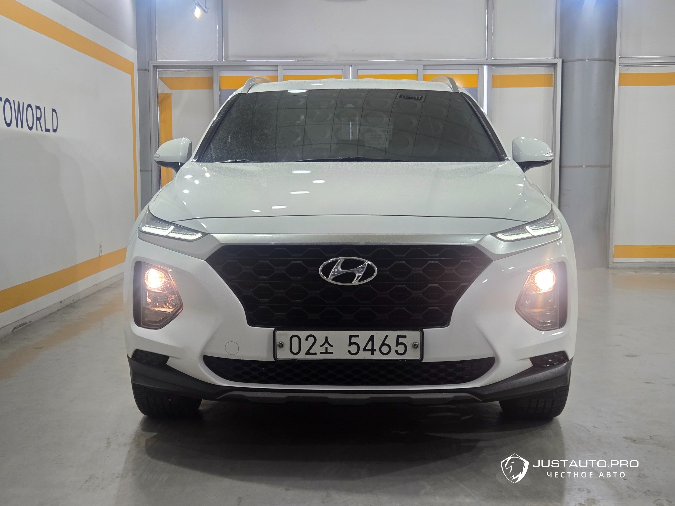 Автомобиль Hyundai Santafe