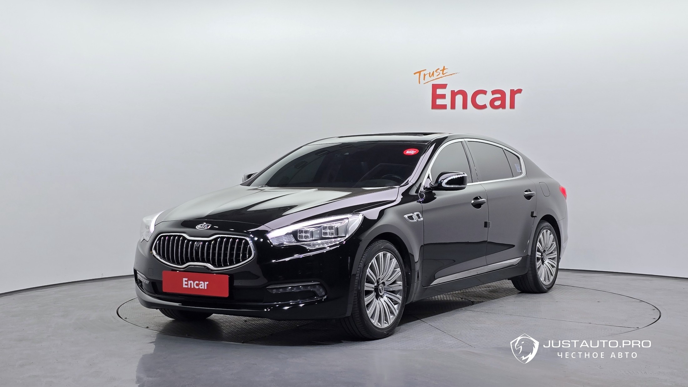 Автомобиль Kia K9