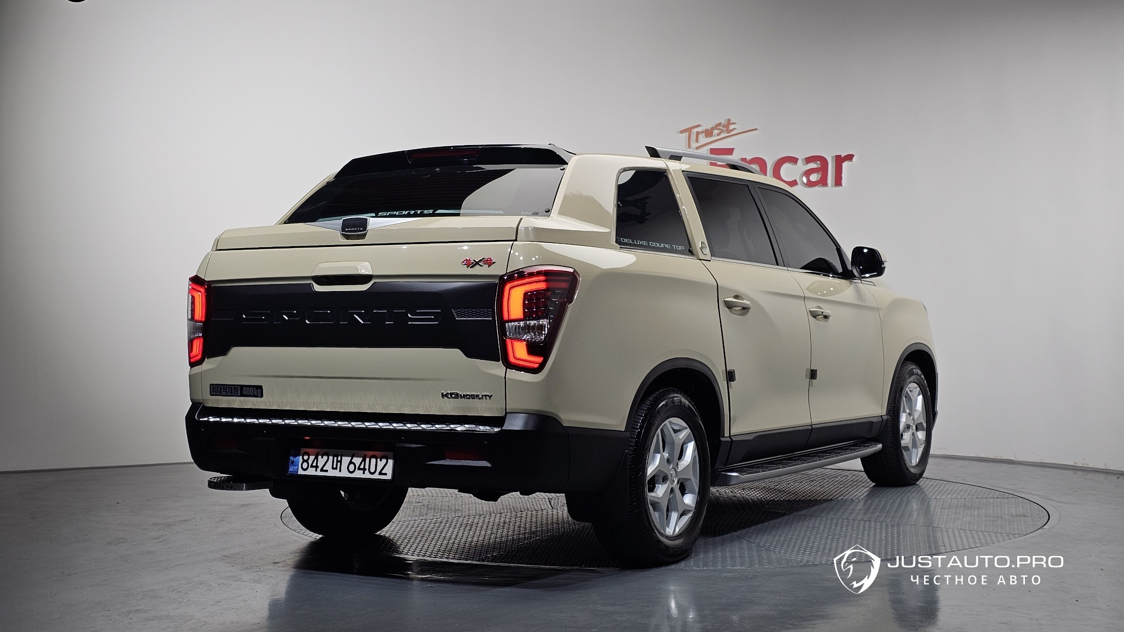 Автомобиль KG_Mobility_Ssangyong Rexton