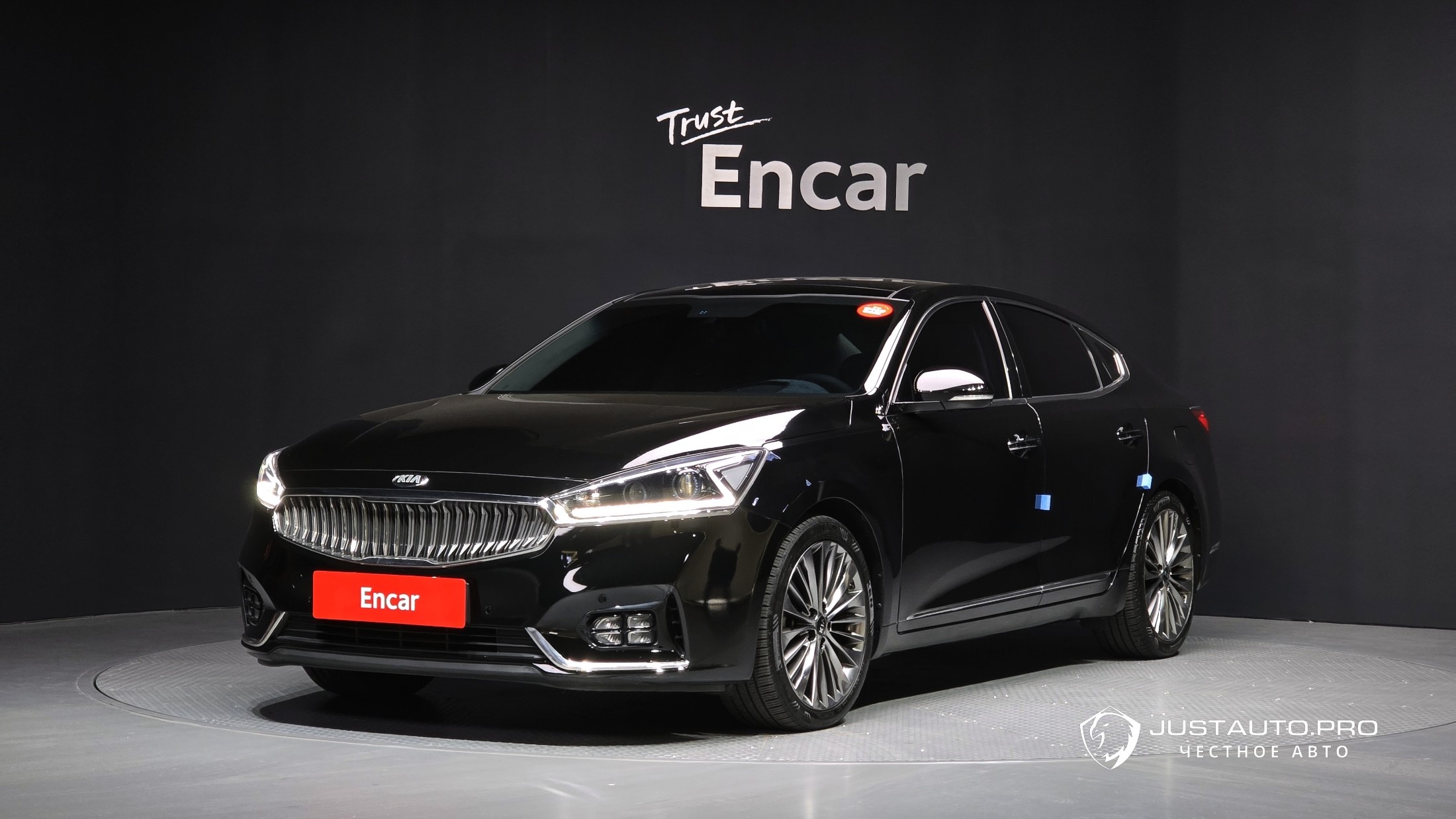 Автомобиль Kia K7