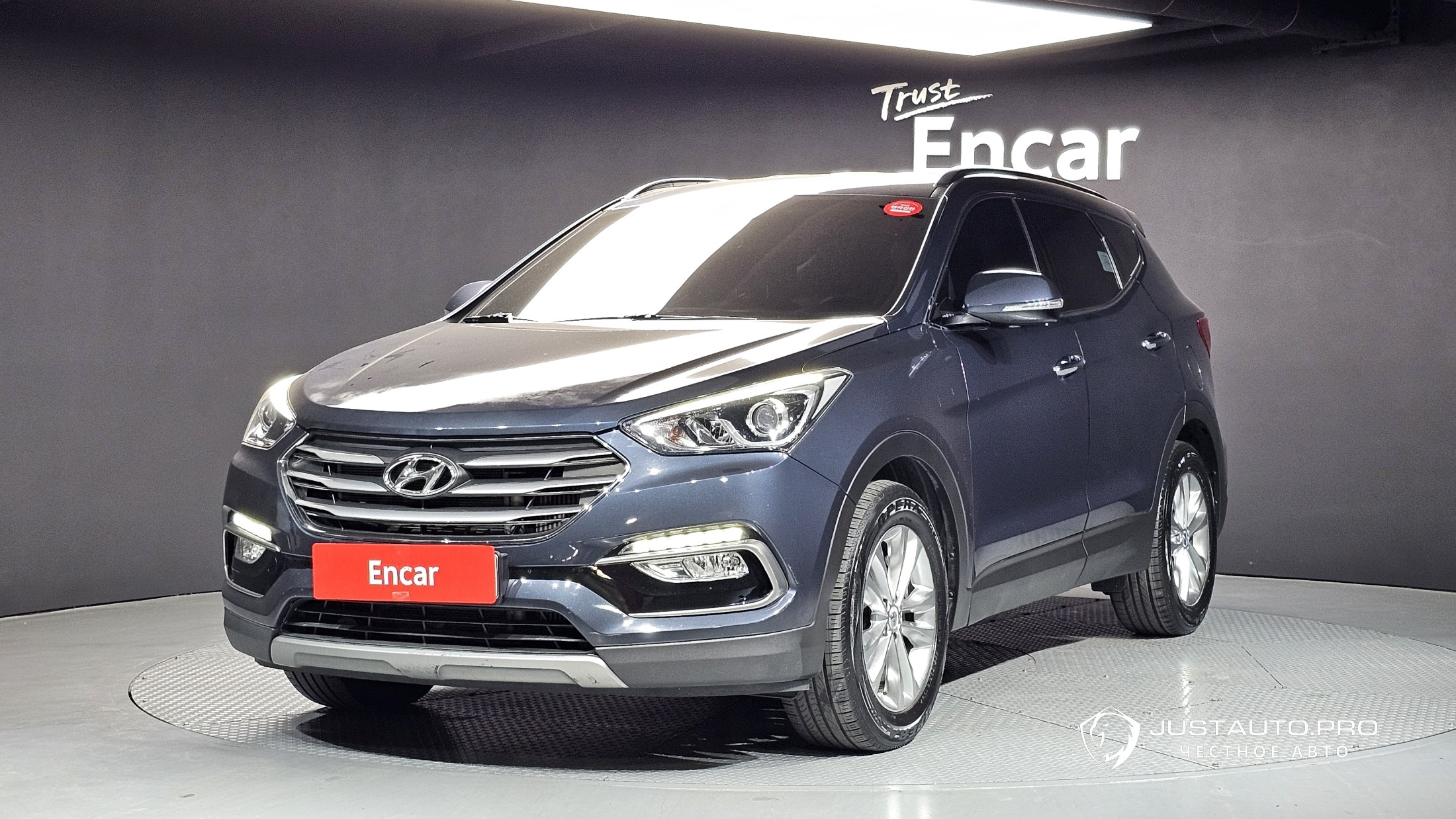 Автомобиль Hyundai Santafe