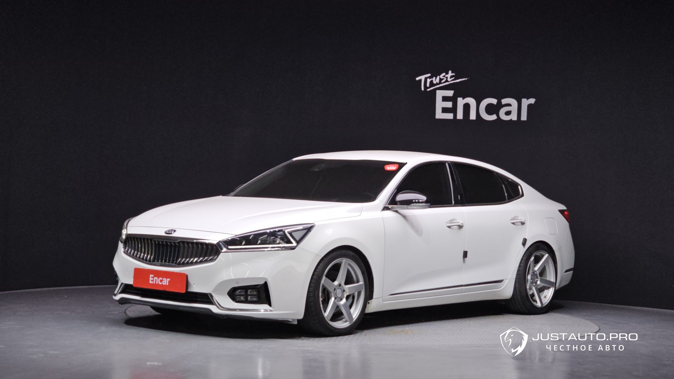Автомобиль Kia K7