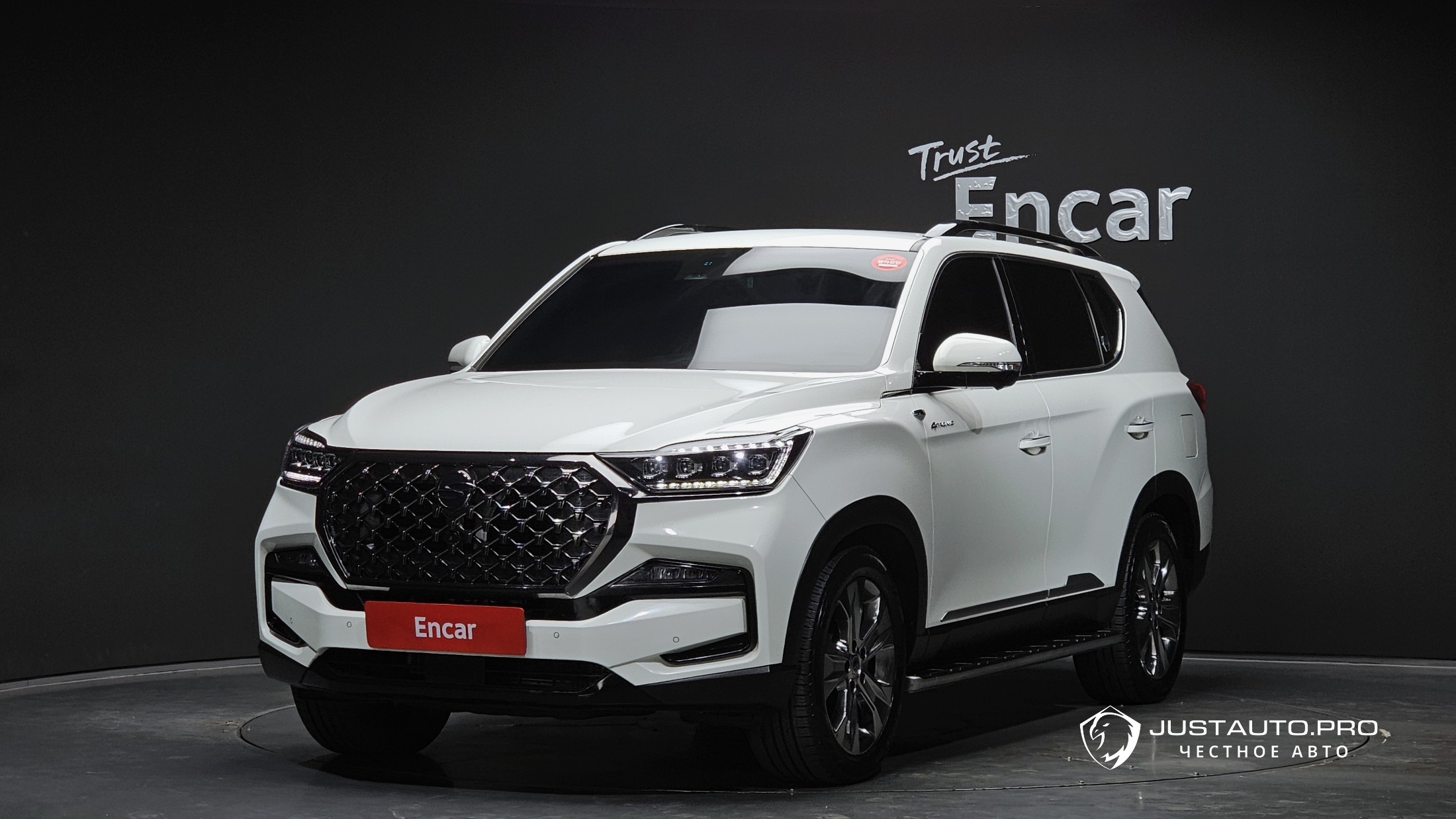 Автомобиль KG_Mobility_Ssangyong Rexton