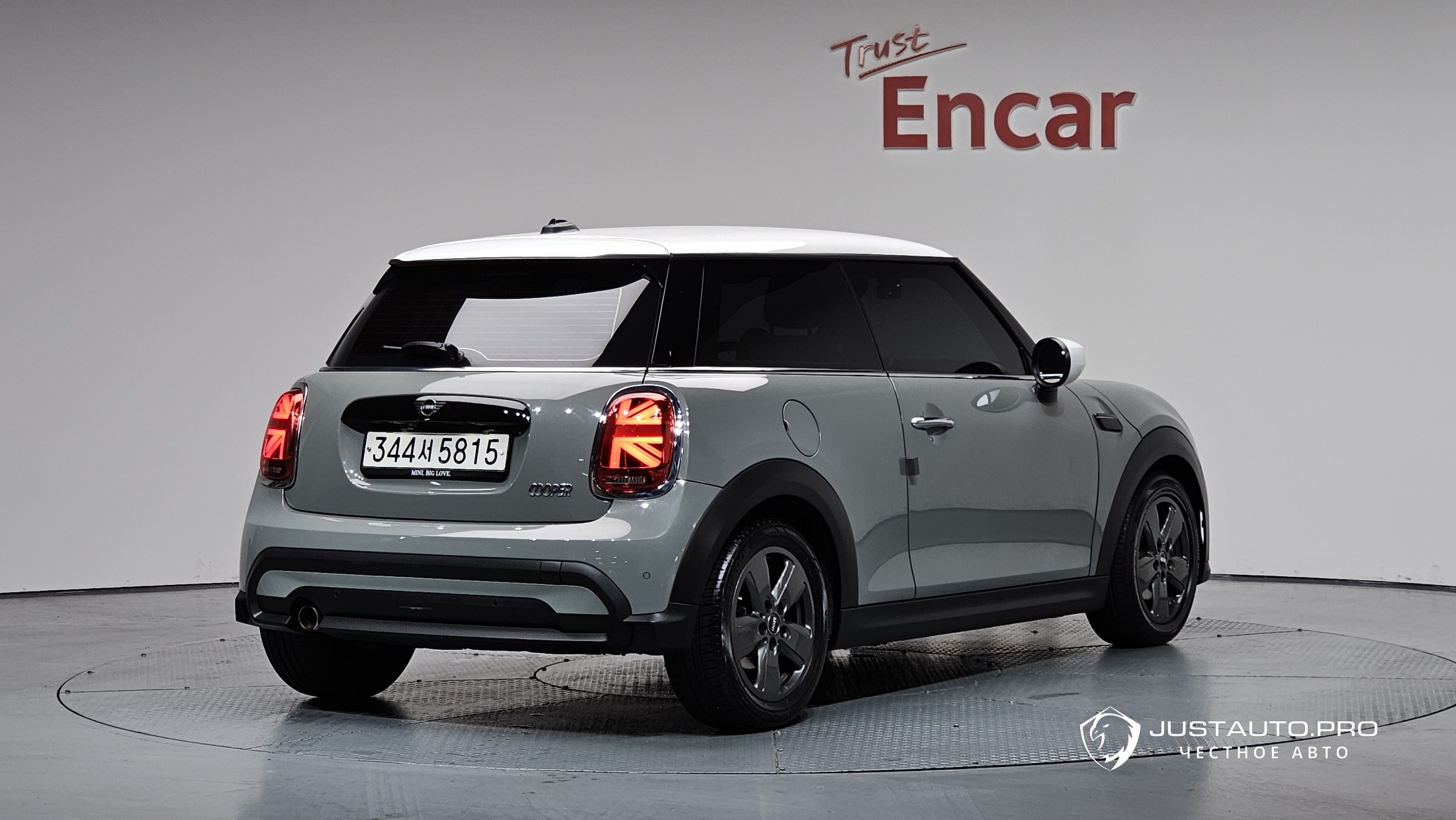 Автомобиль Mini Cooper