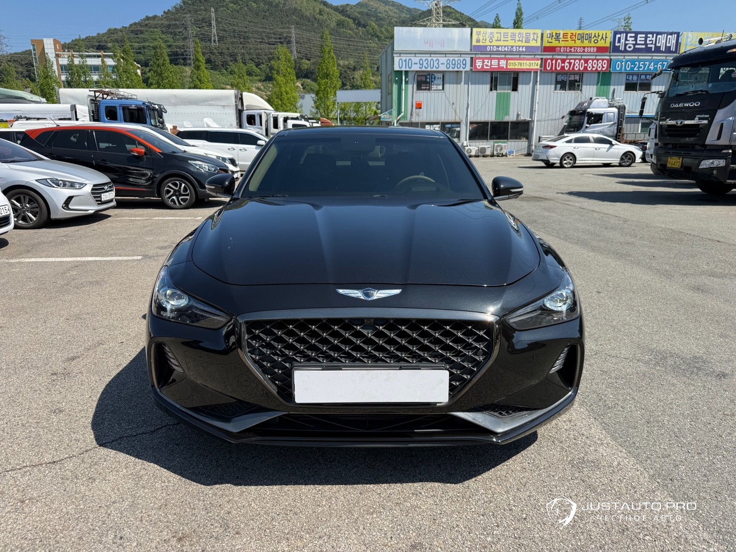 Автомобиль Genesis G70