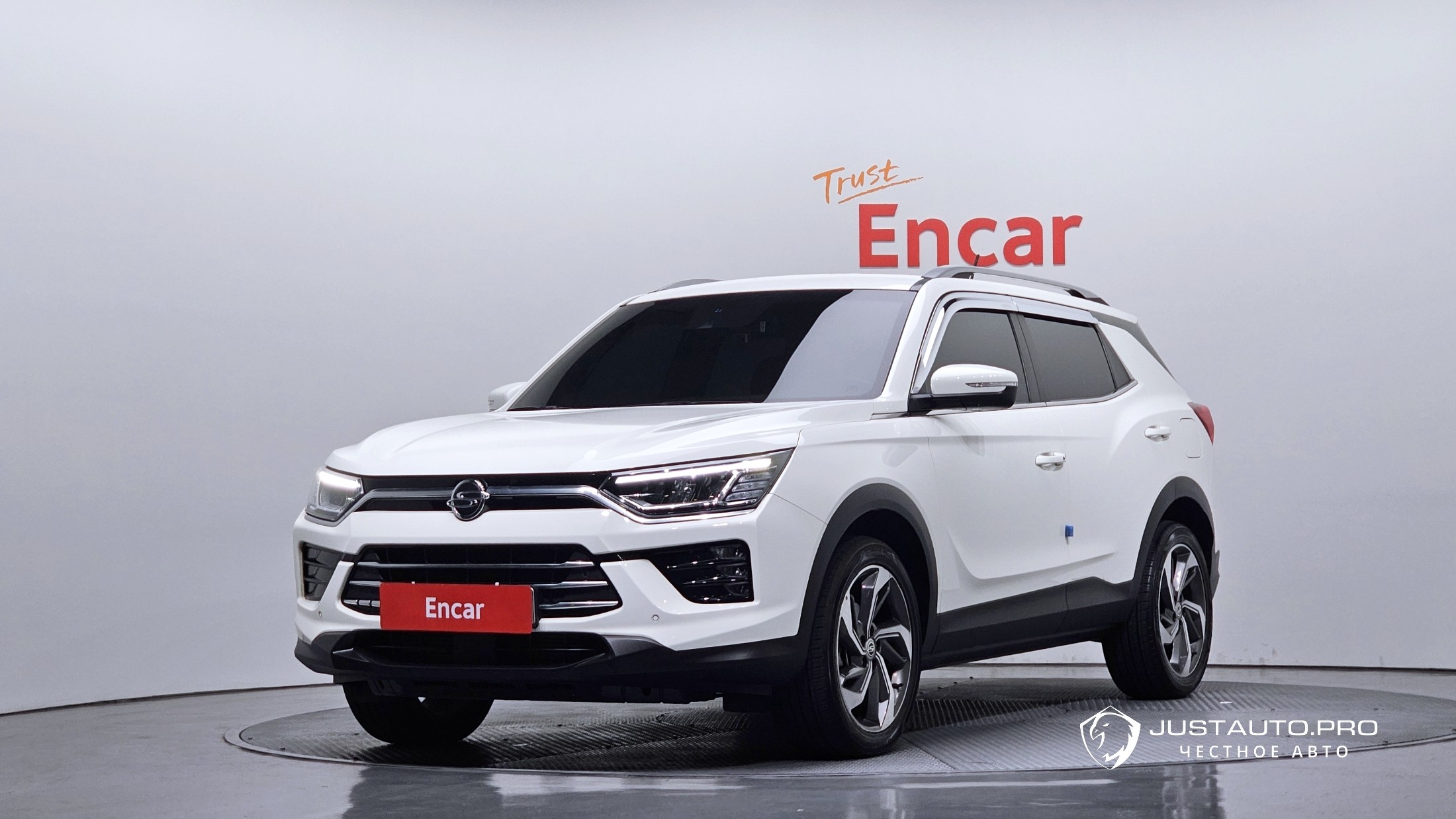 Автомобиль KG_Mobility_Ssangyong KORANDO