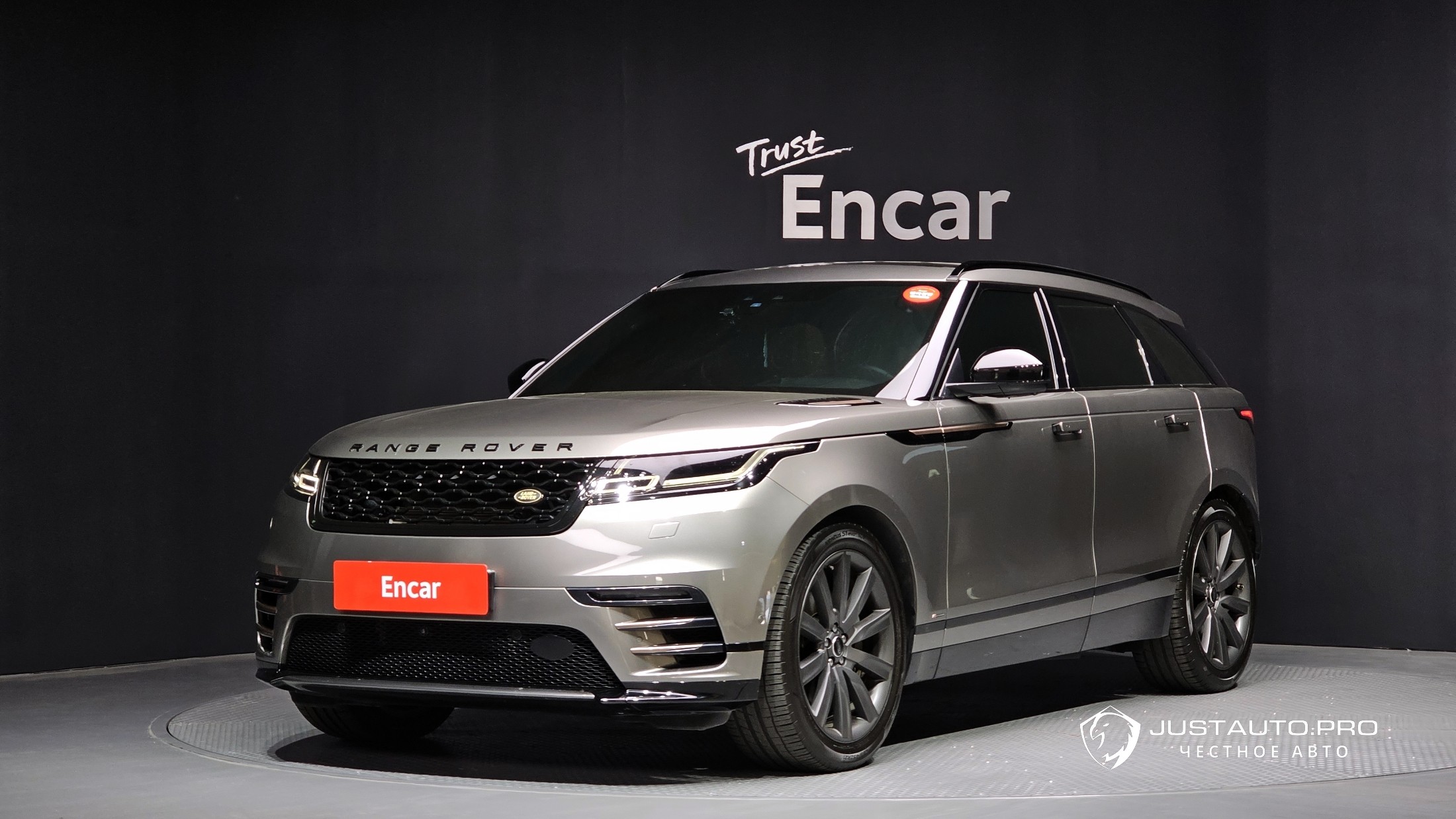 Автомобиль Land Rover Range Rover Velar