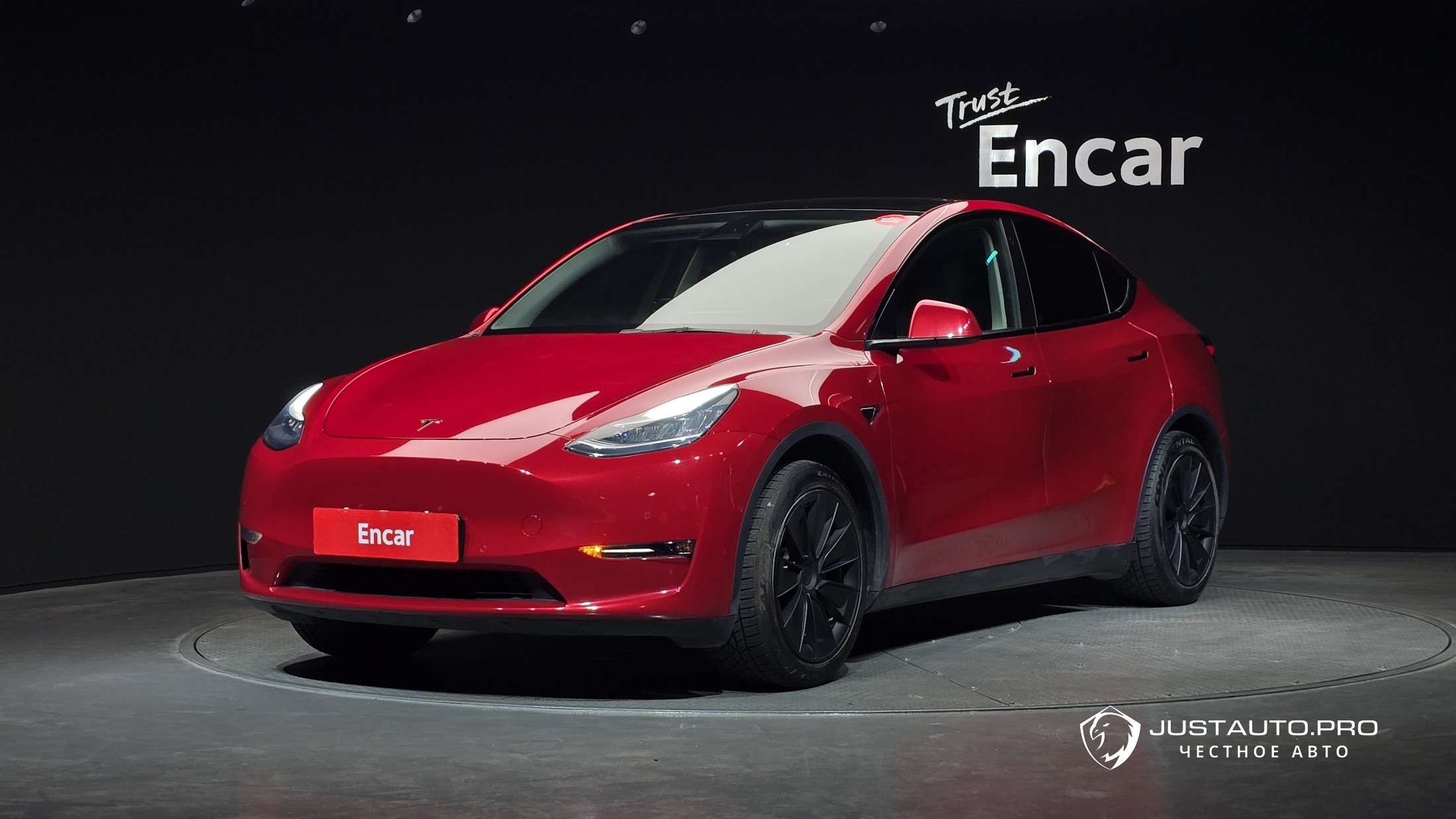 Автомобиль Tesla Model Y