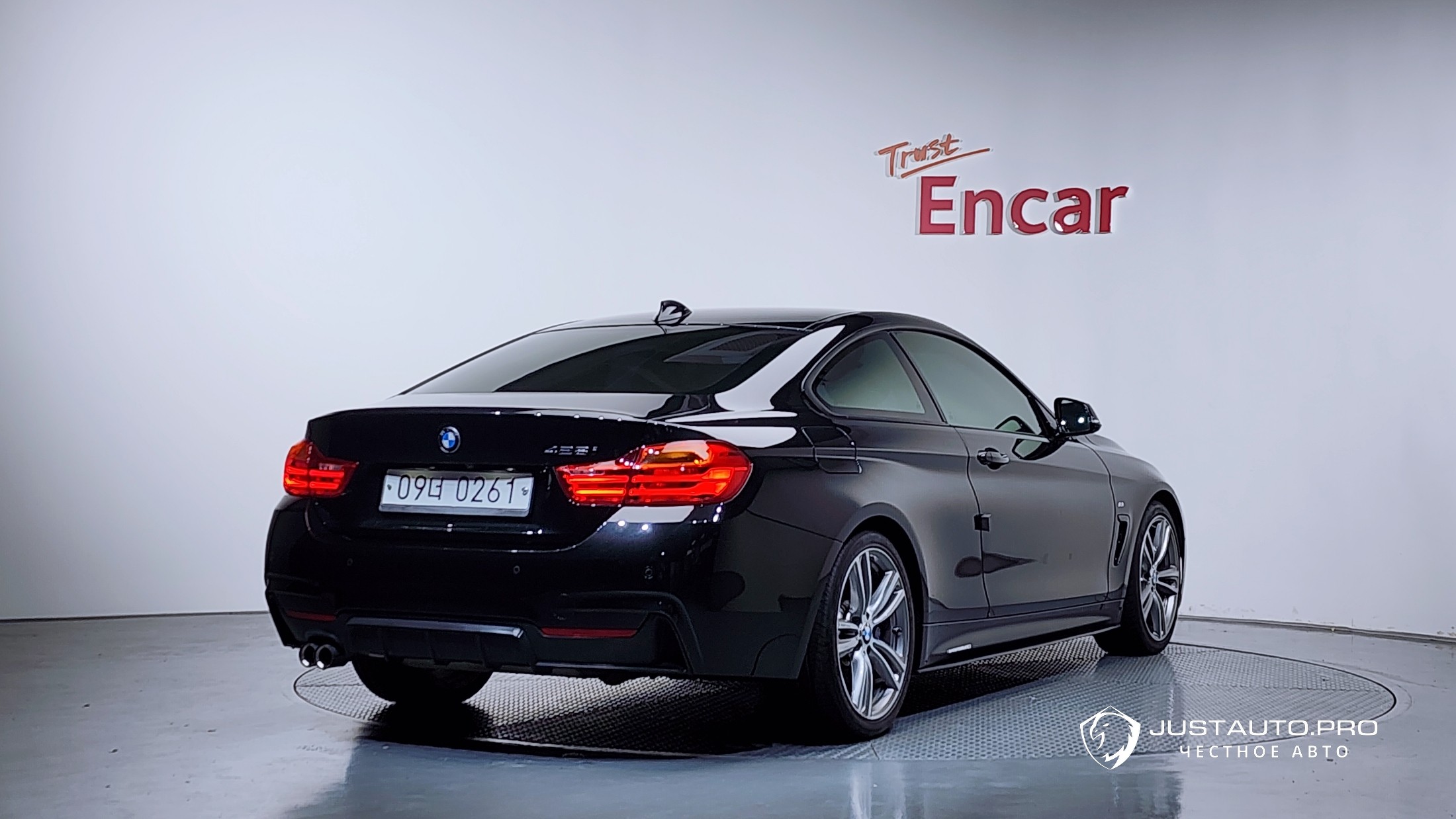 Автомобиль BMW 4-Series