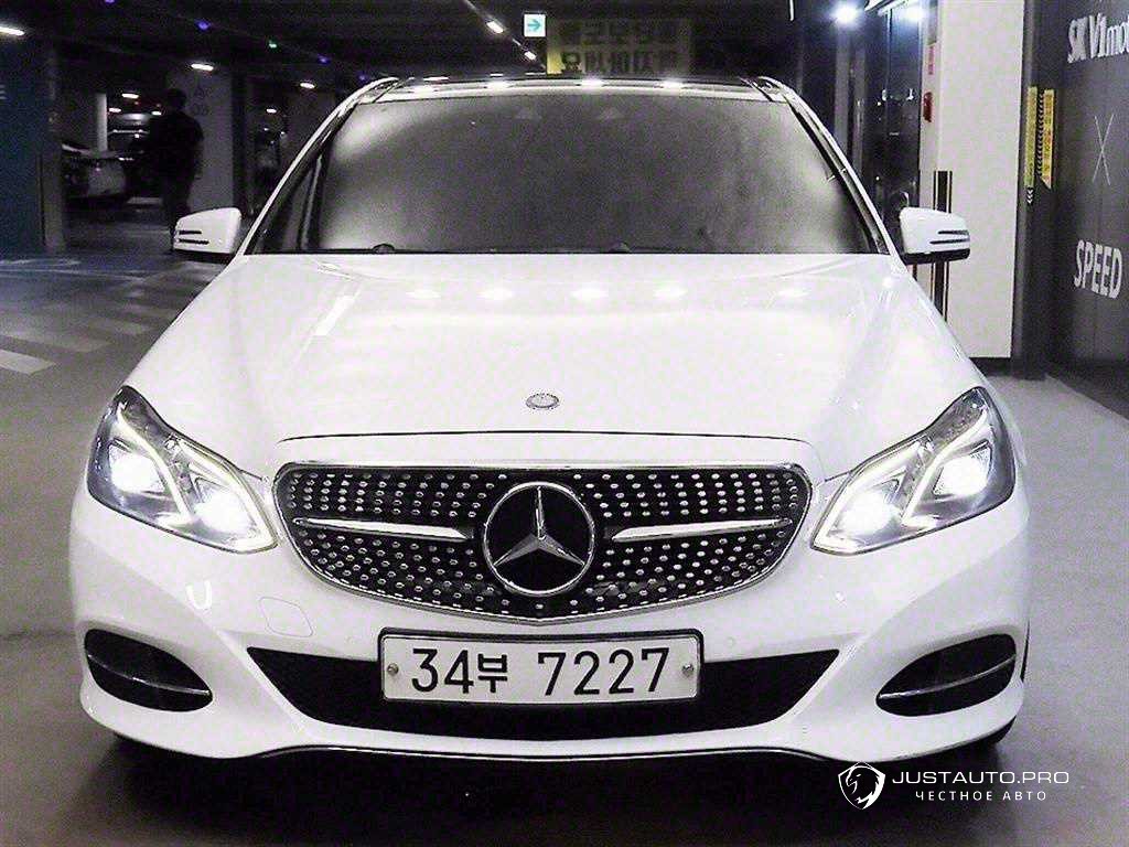 Автомобиль Mercedes-Benz E-Class