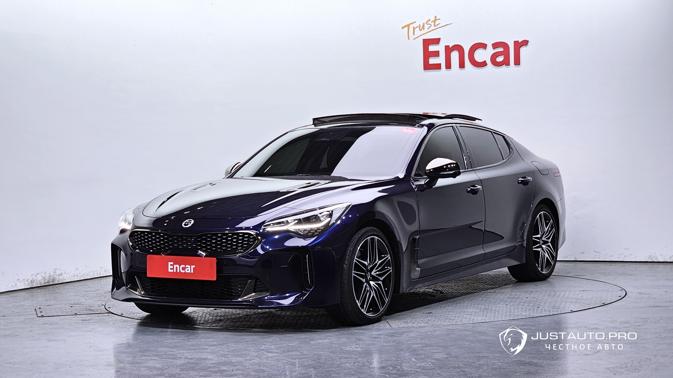 Автомобиль Kia Stinger