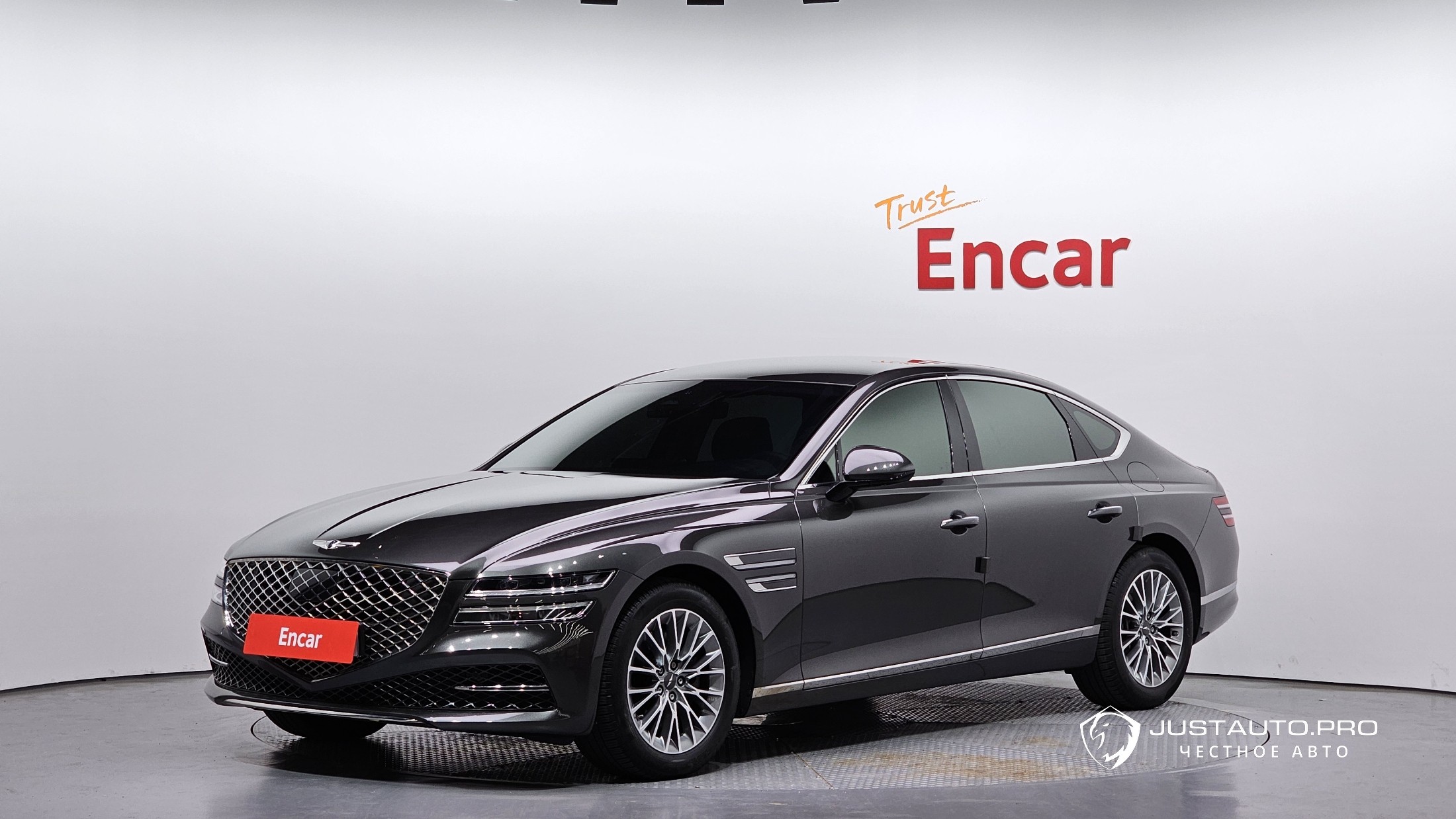 Автомобиль Genesis G80