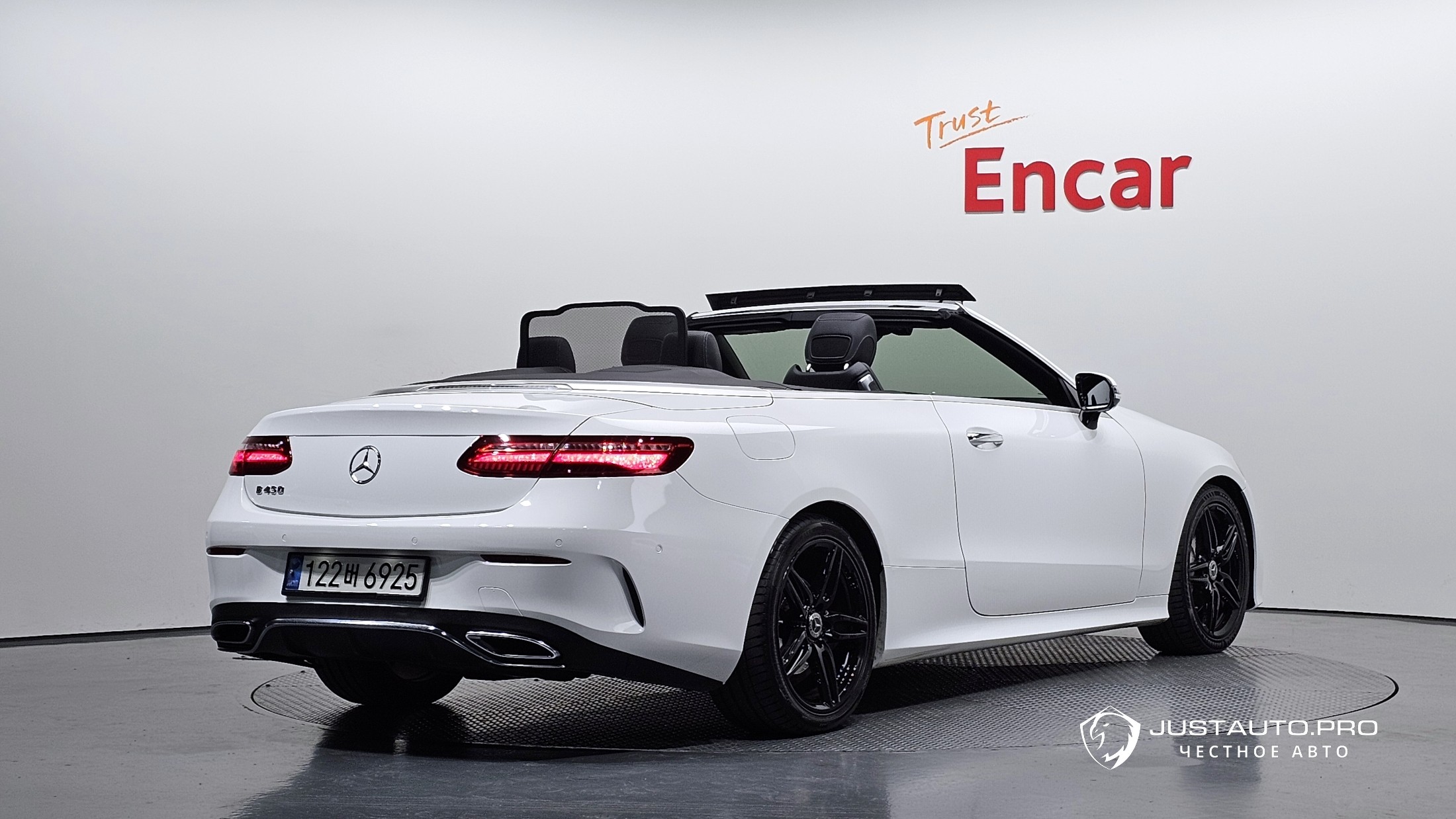 Автомобиль Mercedes-Benz E-Class
