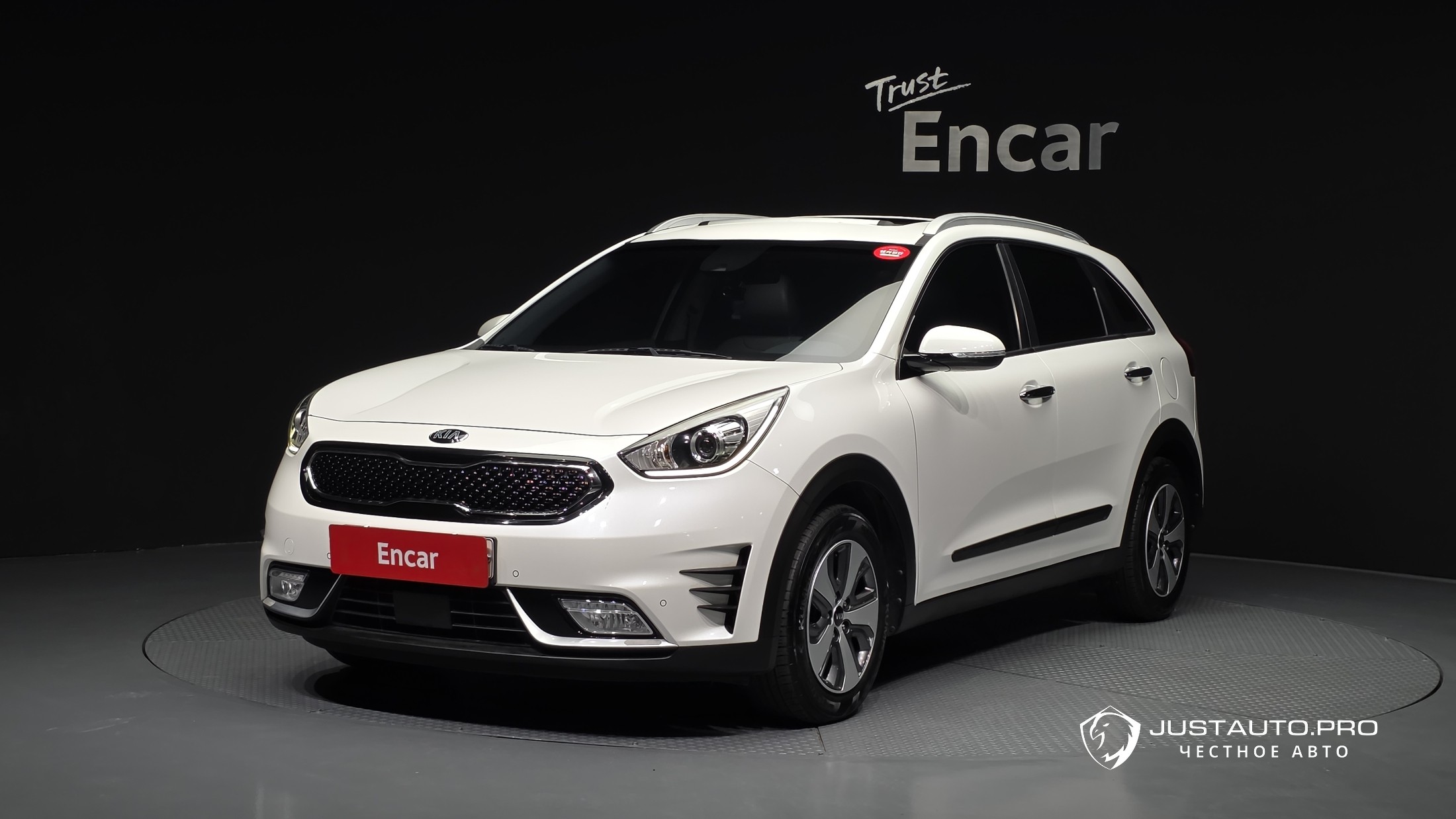 Автомобиль Kia Niro