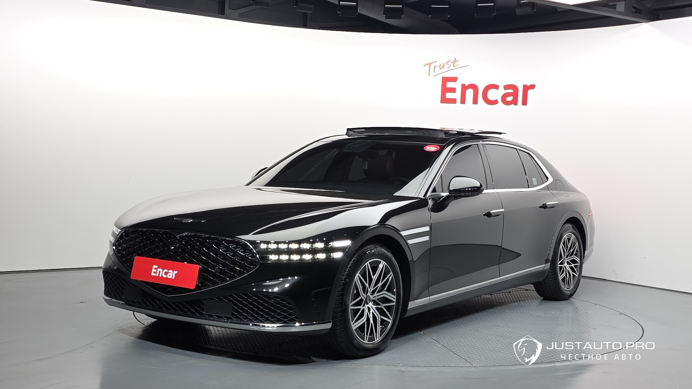 Автомобиль Genesis G90