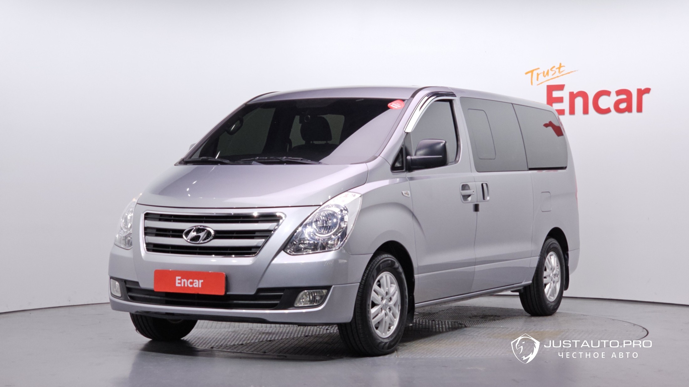 Автомобиль Hyundai Starex