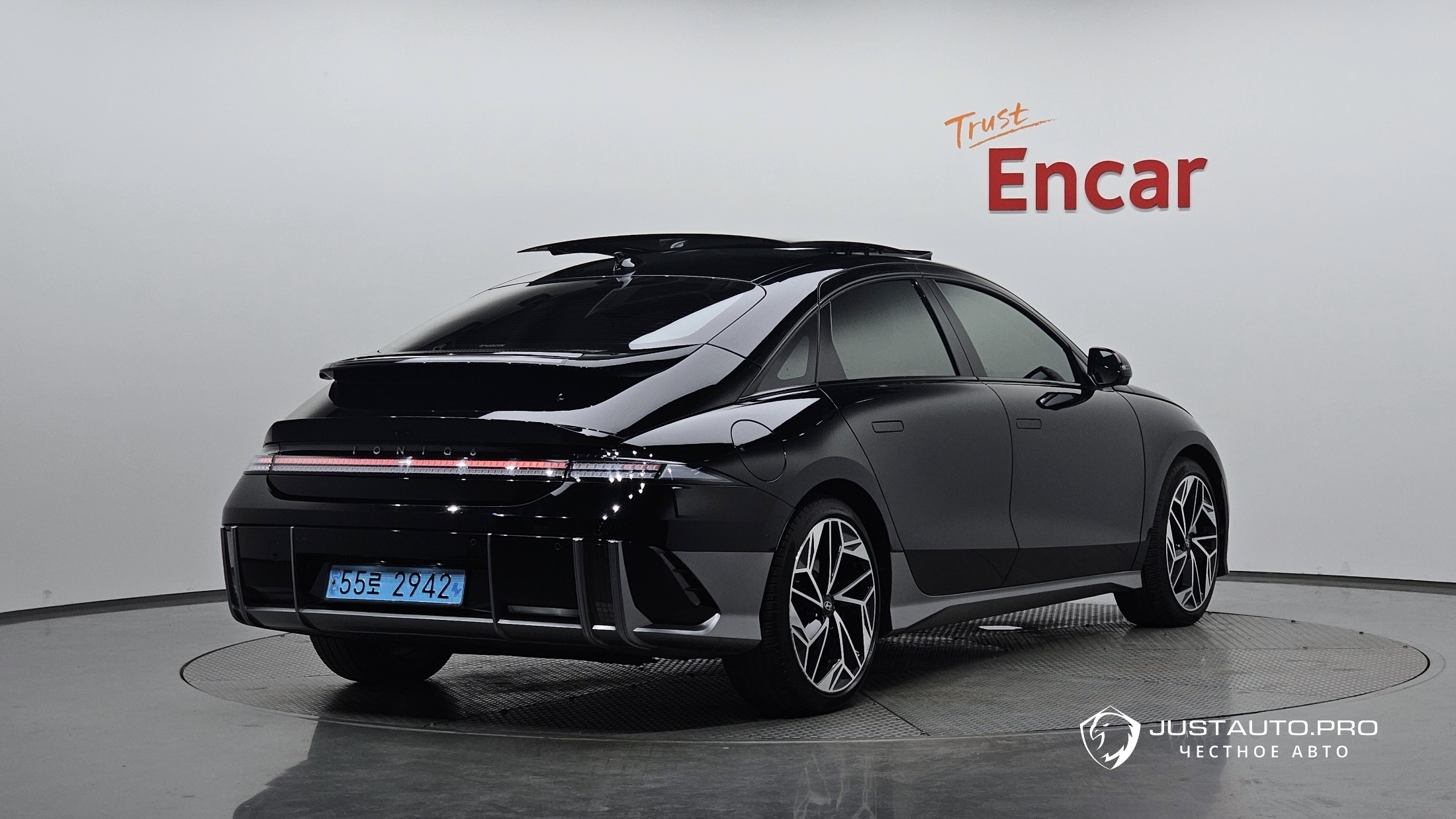 Автомобиль Hyundai Ioniq6