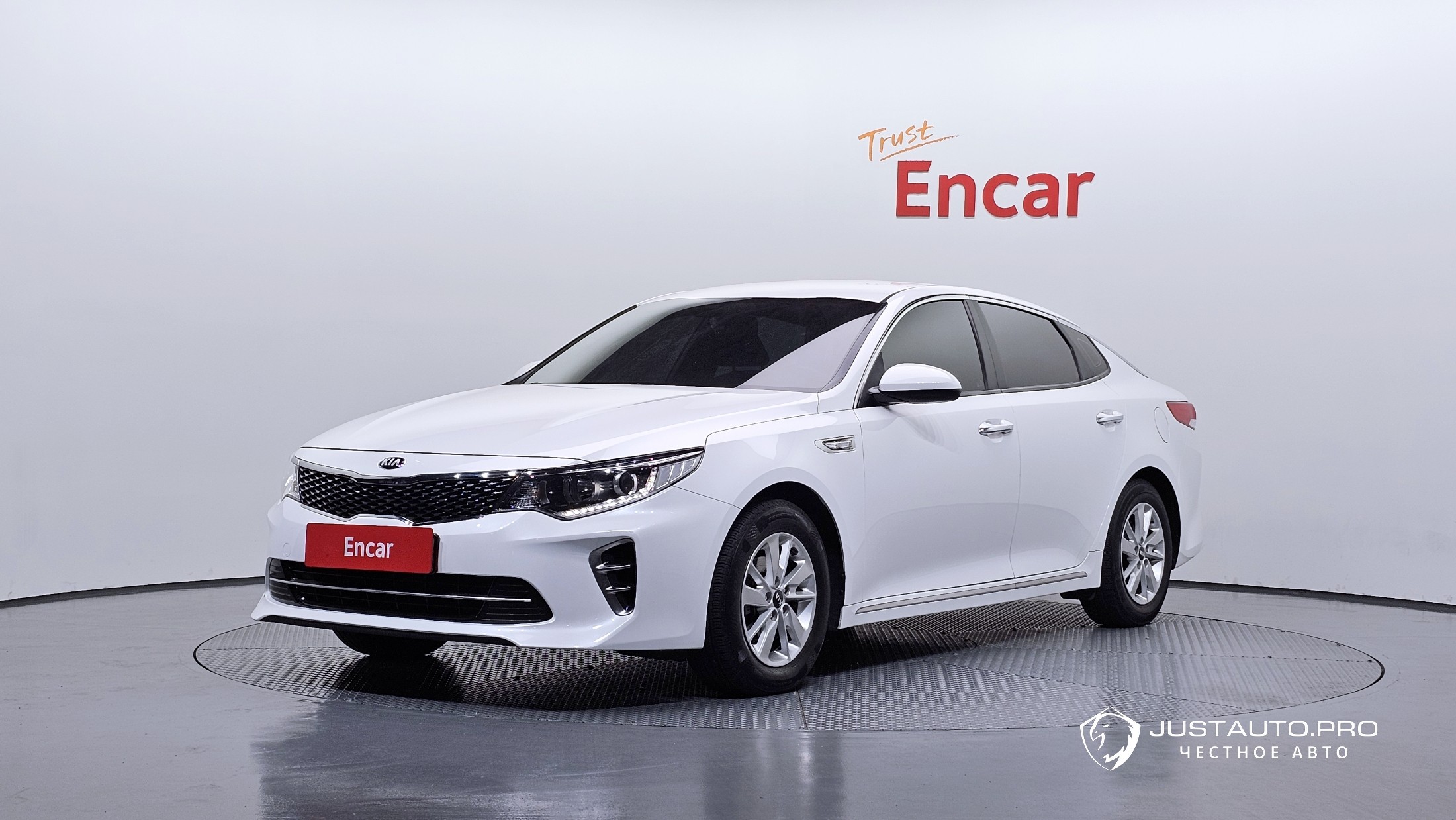 Автомобиль Kia K5