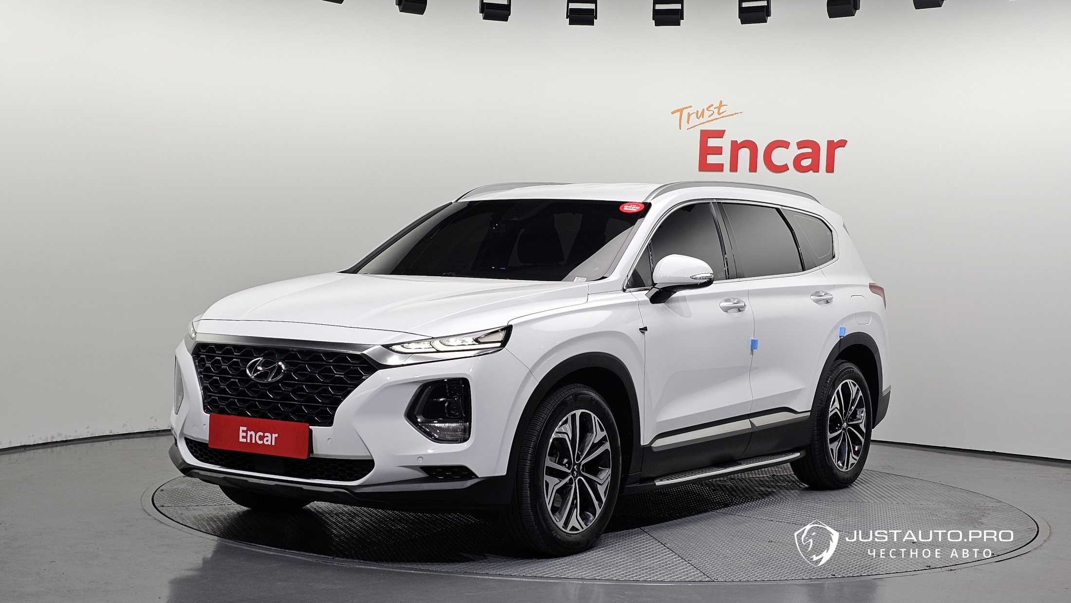 Автомобиль Hyundai Santafe
