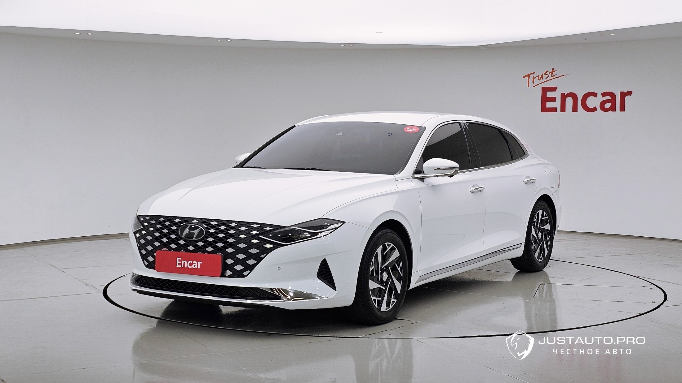 Автомобиль Hyundai Grandeur