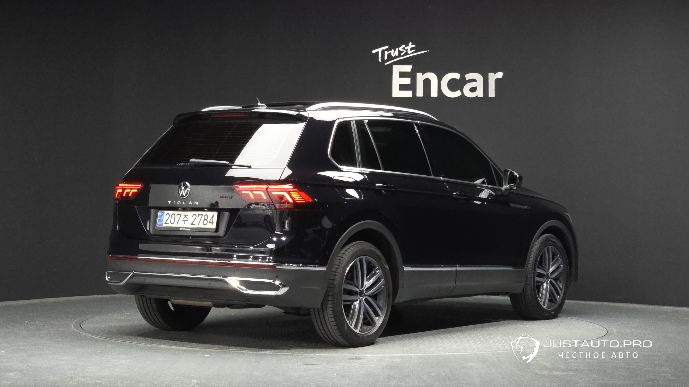Автомобиль Volkswagen Tiguan
