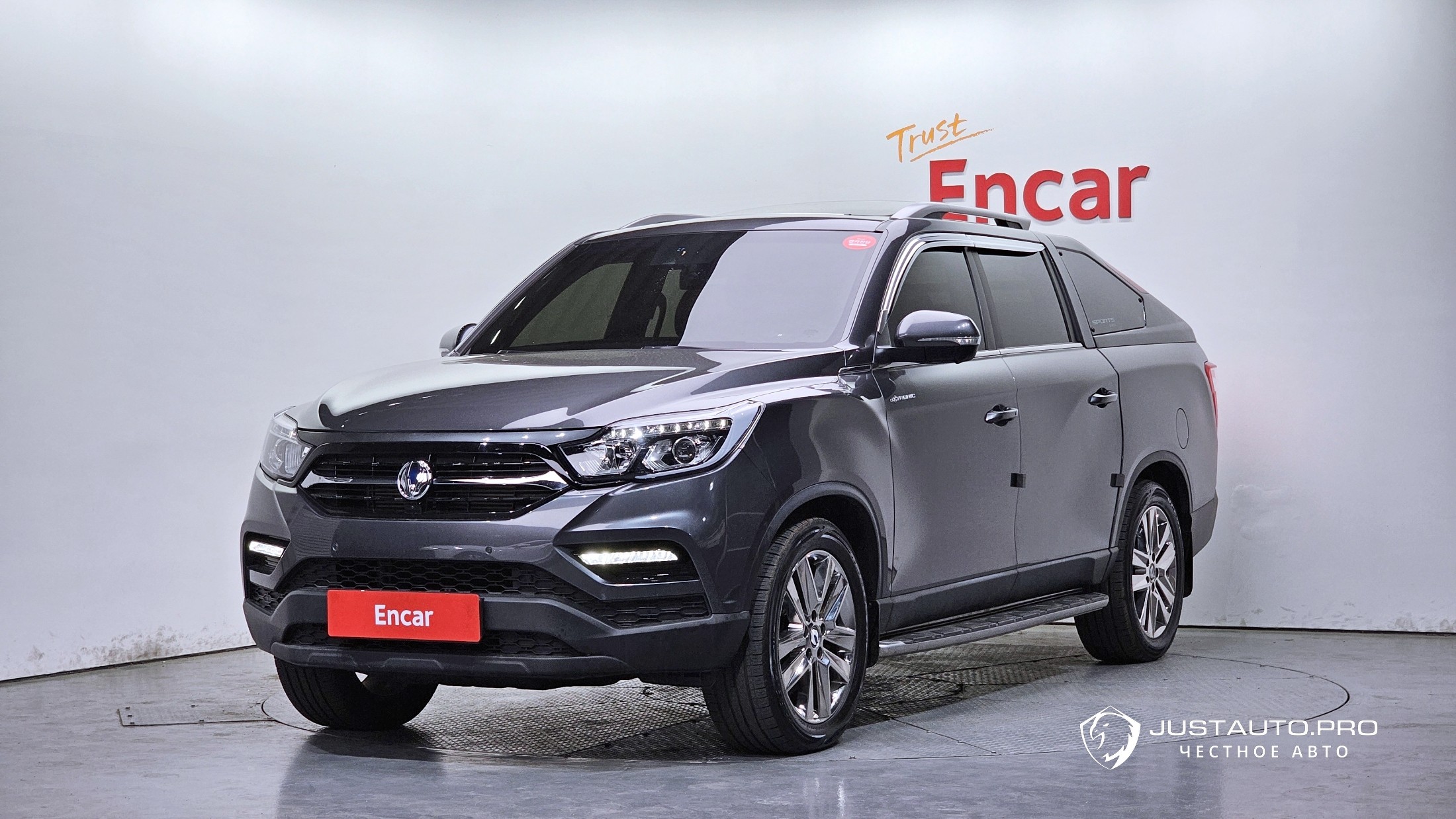 Автомобиль KG_Mobility_Ssangyong Rexton